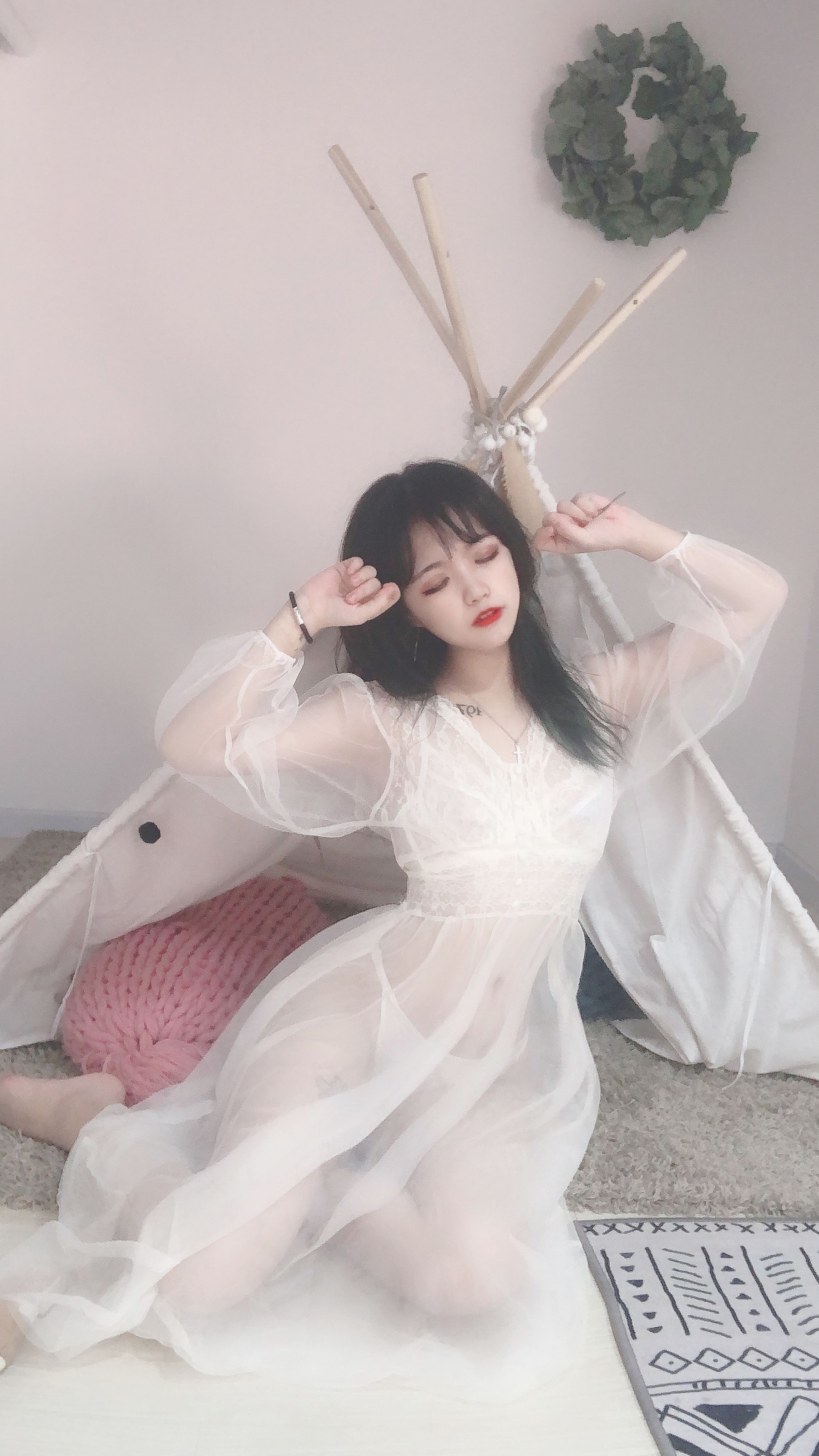 [福利COS] 安妮 - 白色纱裙