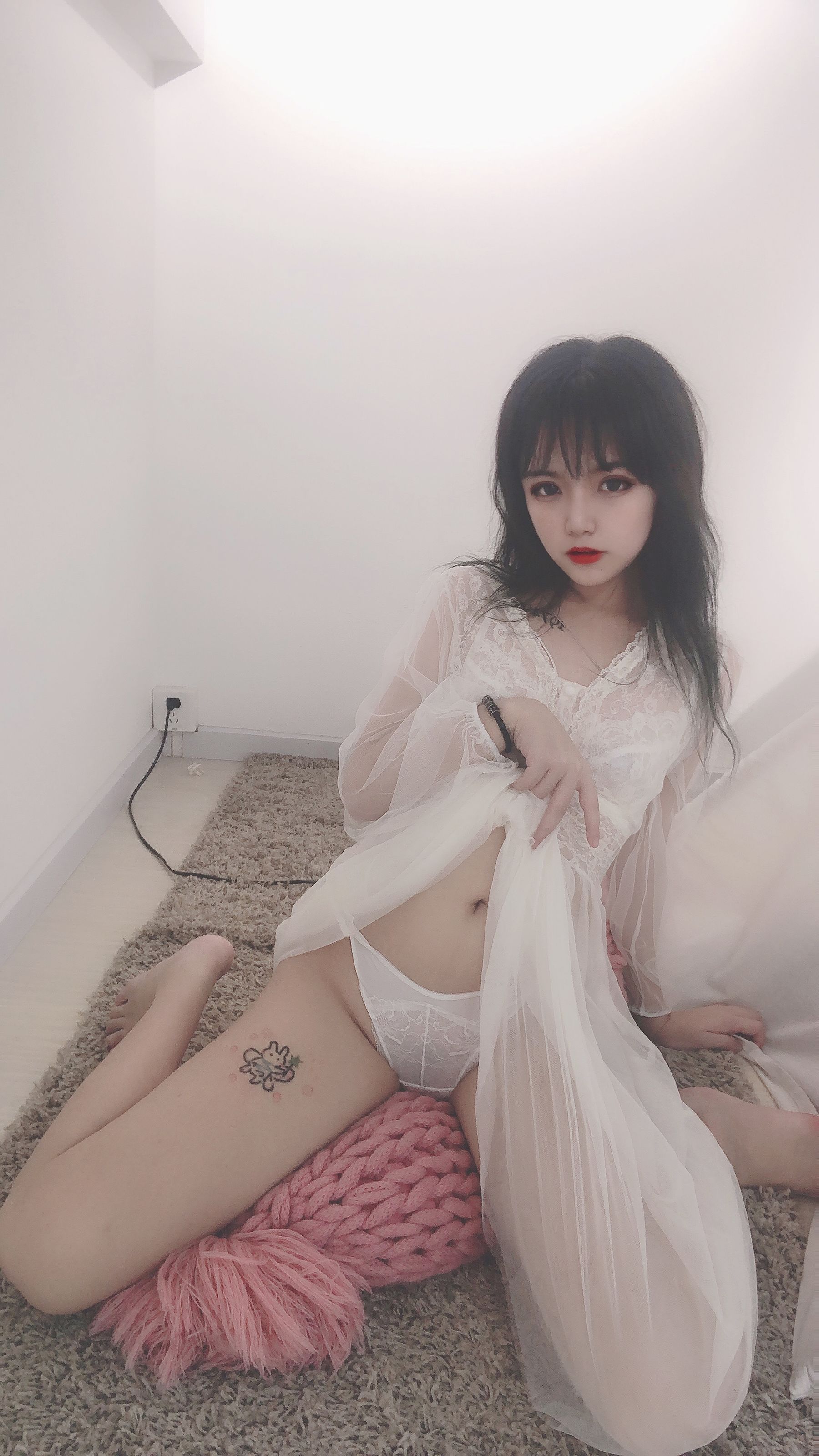 [福利COS] 安妮 - 白色纱裙