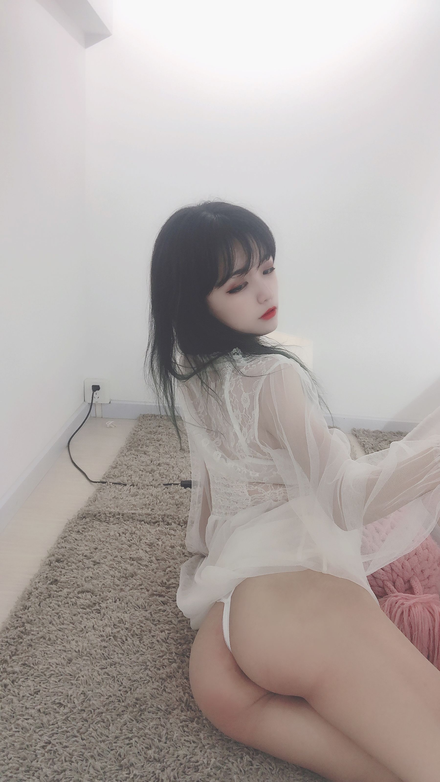 [福利COS] 安妮 - 白色纱裙