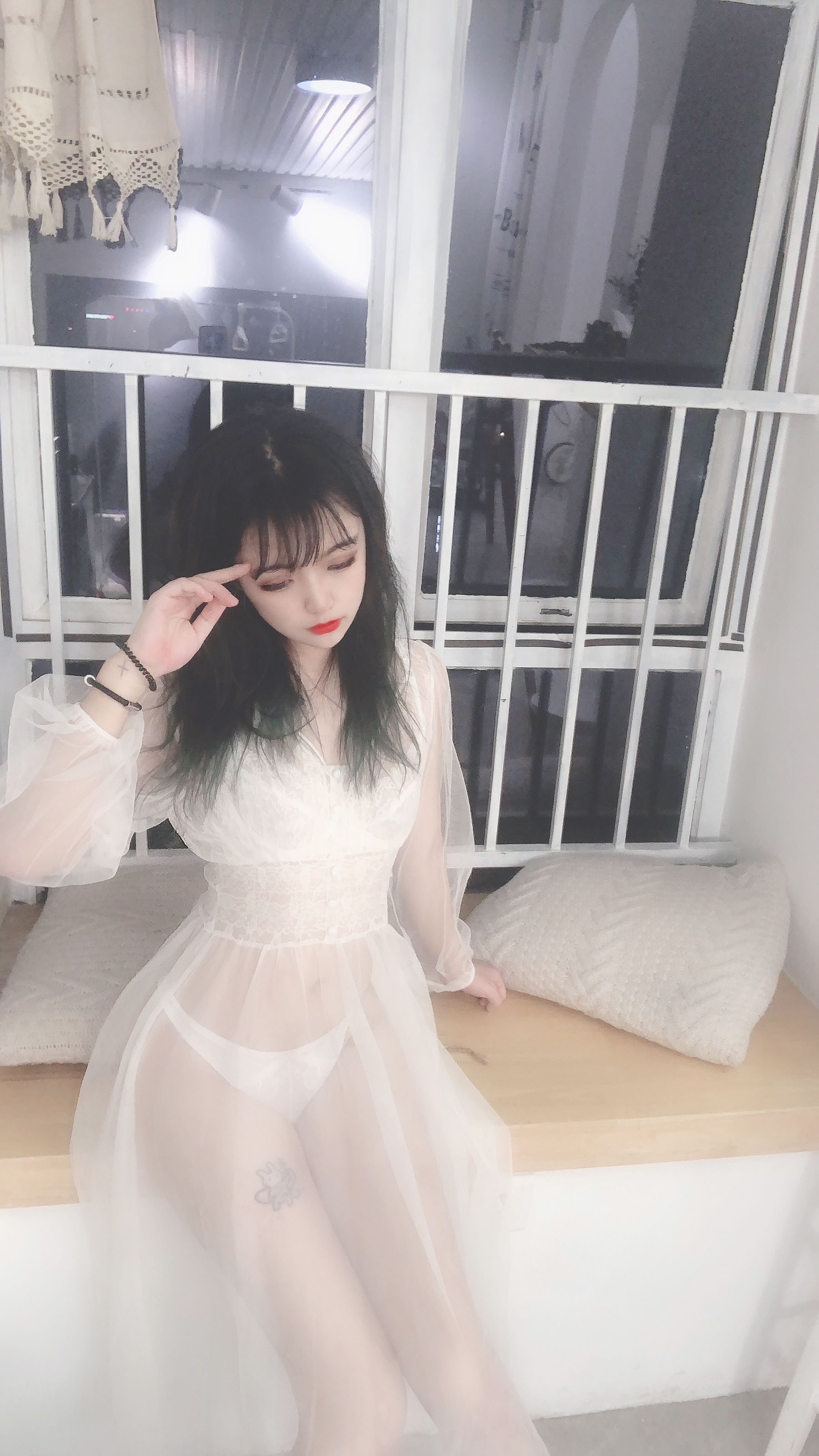 [福利COS] 安妮 - 白色纱裙
