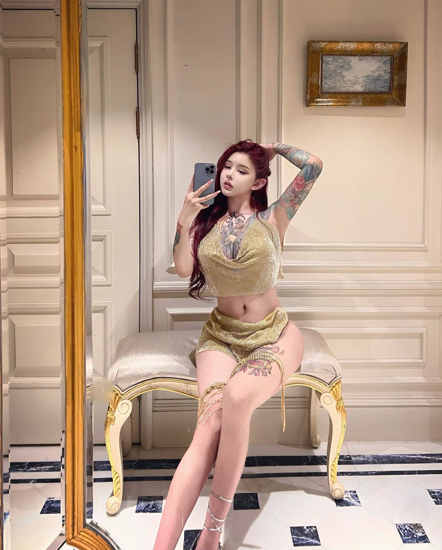 [福利COS] 巨乳希希Gina nisixixixi 微密圈视图合集