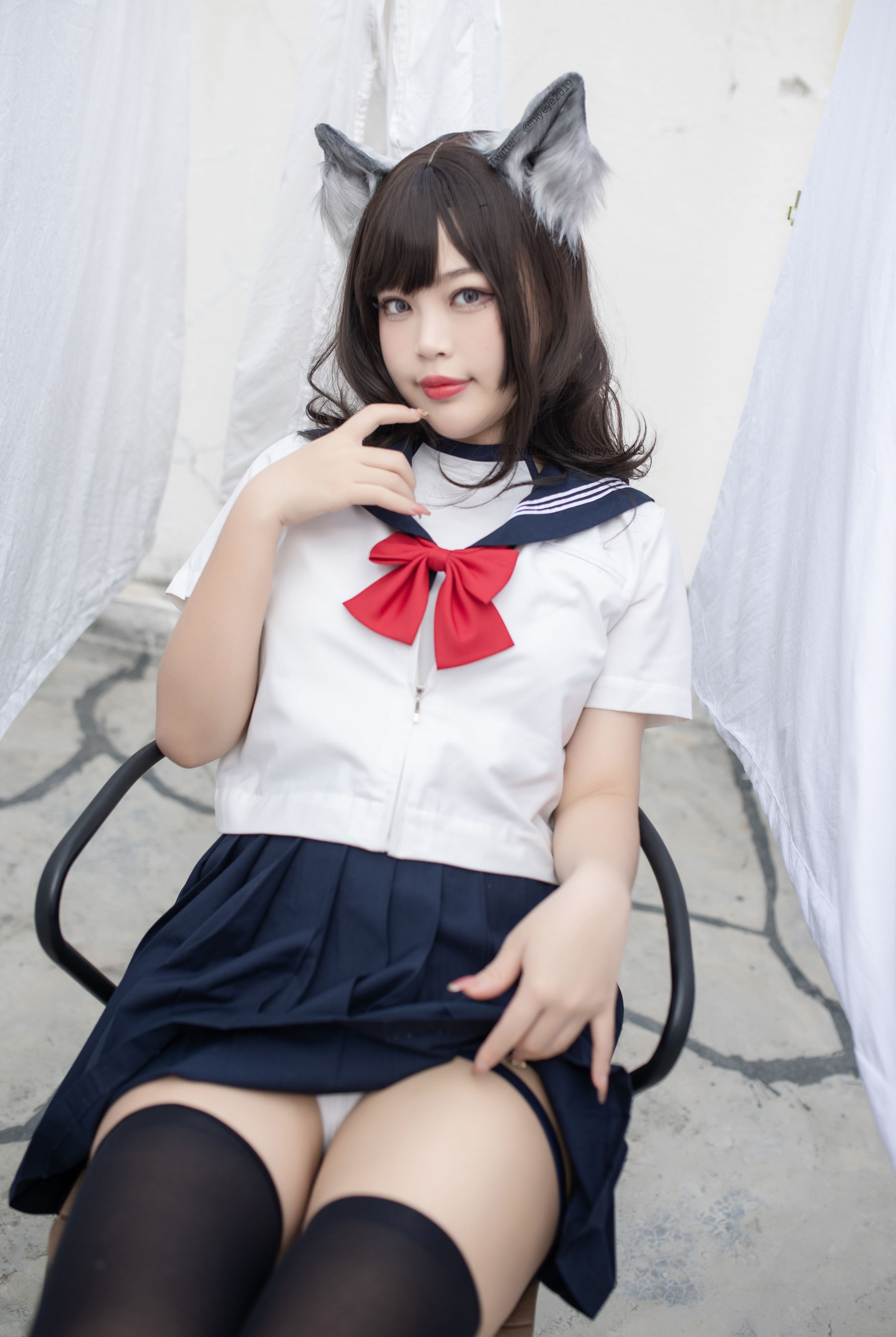 [福利COS] 萌系小姐姐-白烨- - 魅惑狼姐姐 室外