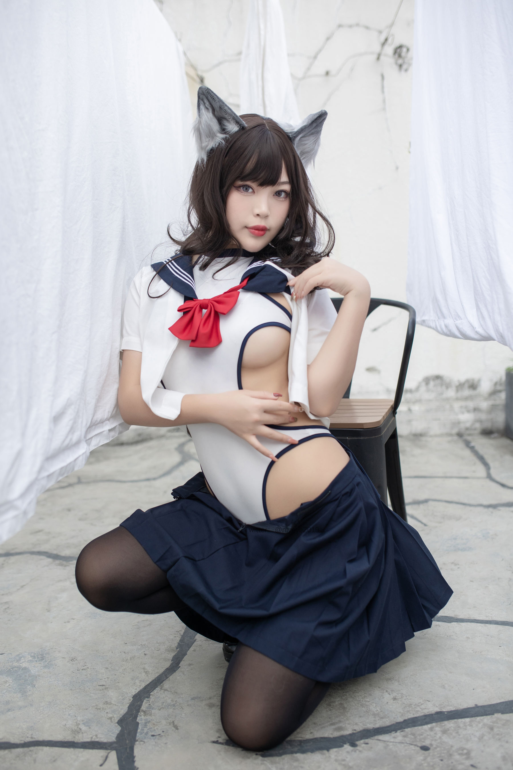 [福利COS] 萌系小姐姐-白烨- - 魅惑狼姐姐 室外