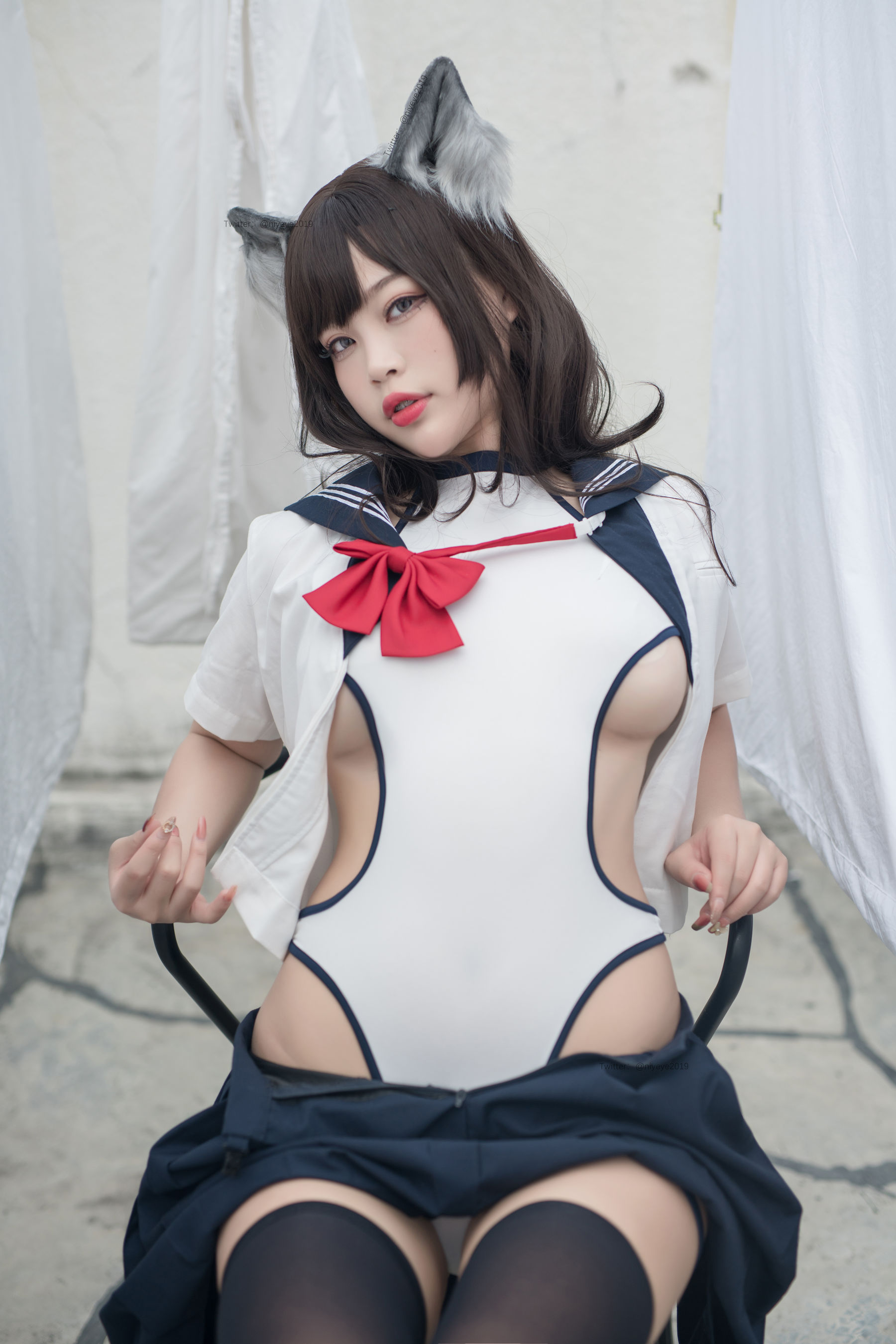 [福利COS] 萌系小姐姐-白烨- - 魅惑狼姐姐 室外
