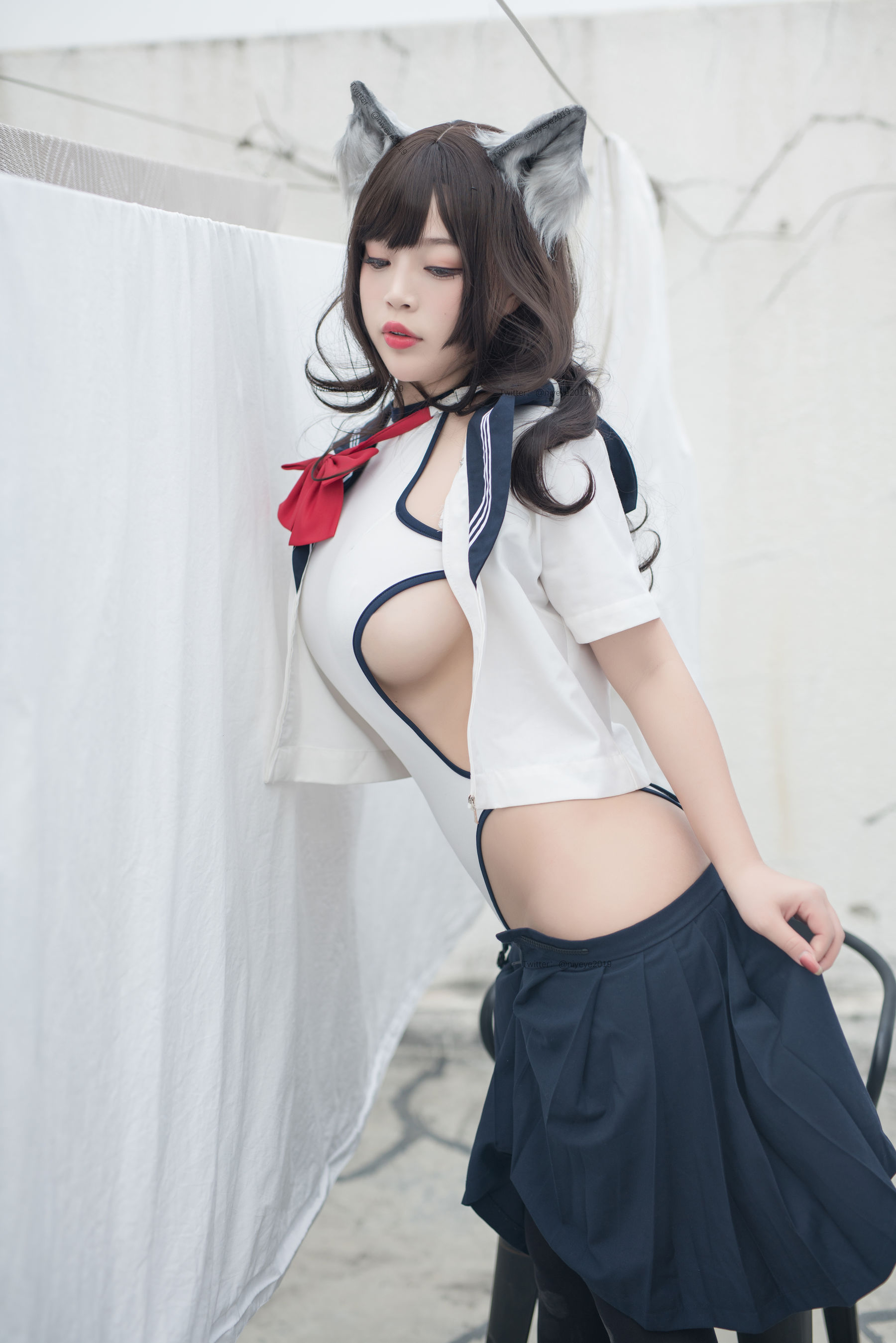 [福利COS] 萌系小姐姐-白烨- - 魅惑狼姐姐 室外