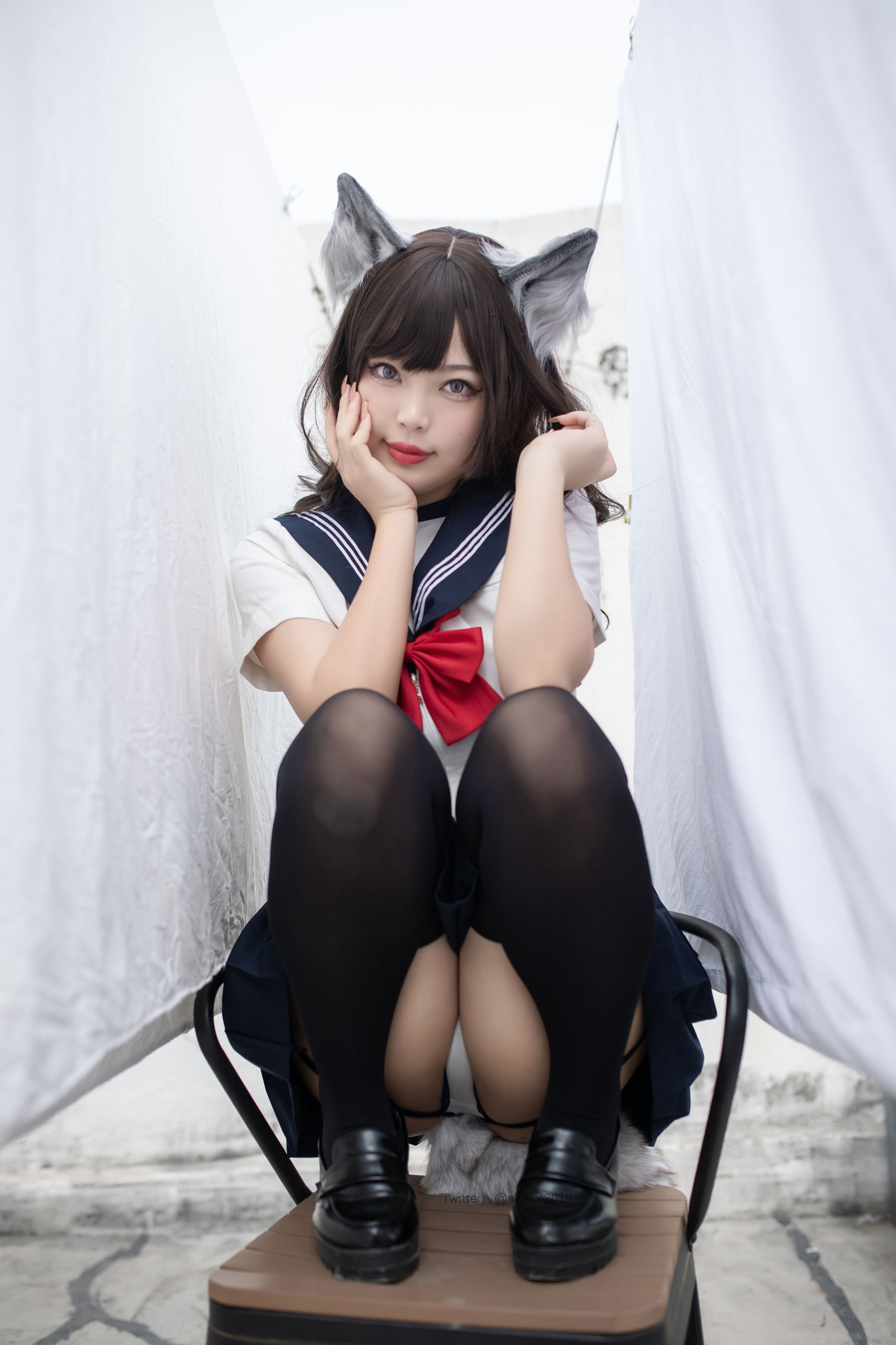 [福利COS] 萌系小姐姐-白烨- - 魅惑狼姐姐 室外