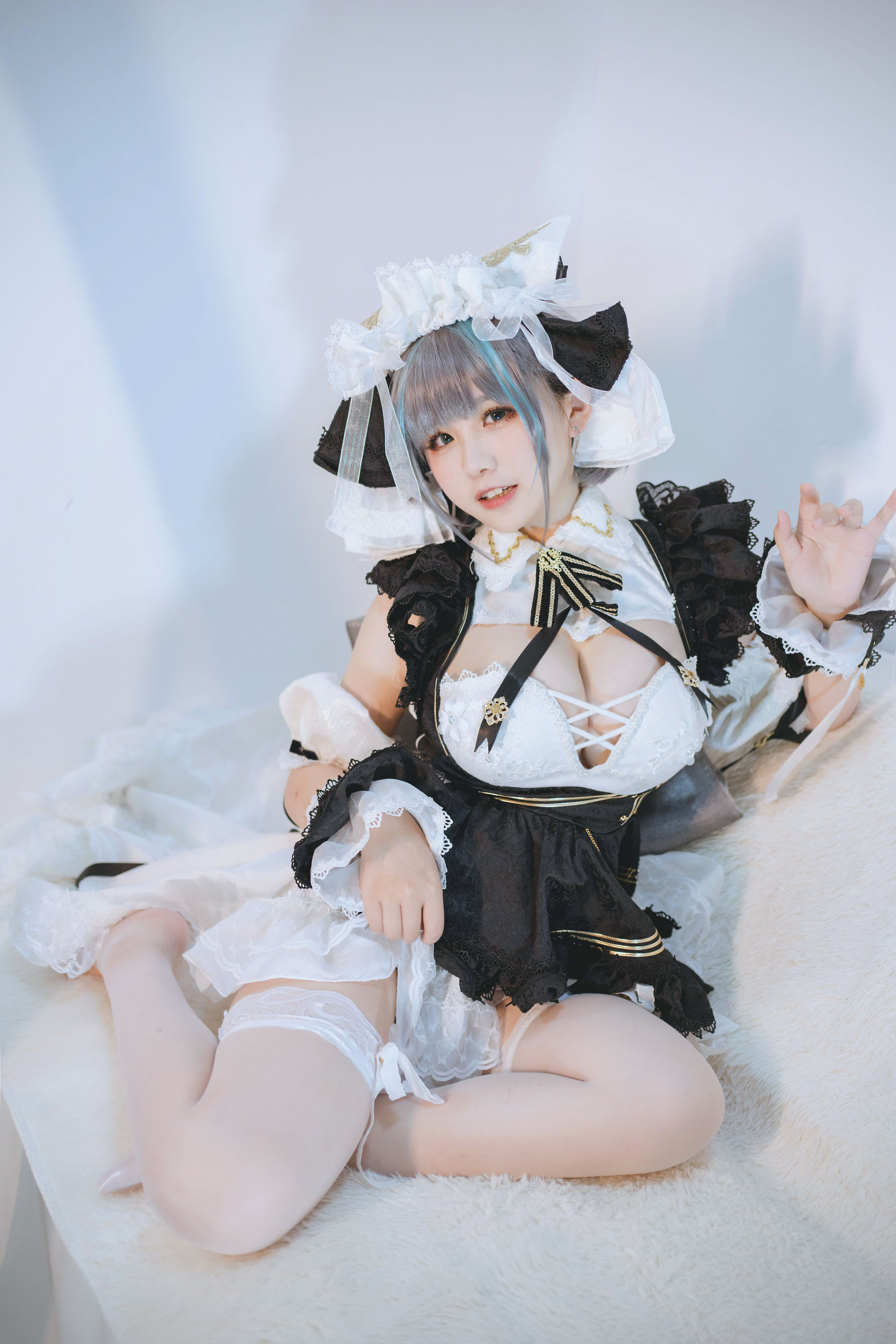 [福利COS] 阿半今天很开心 - 柴郡