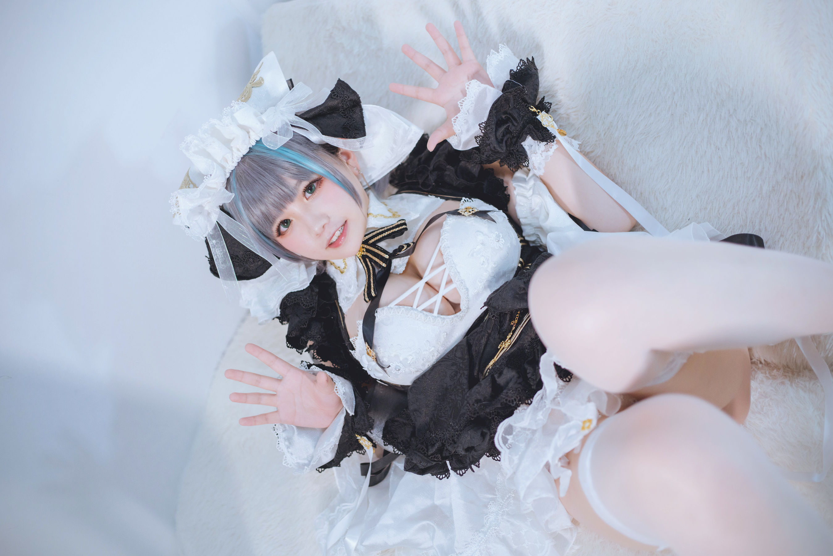 [福利COS] 阿半今天很开心 - 柴郡