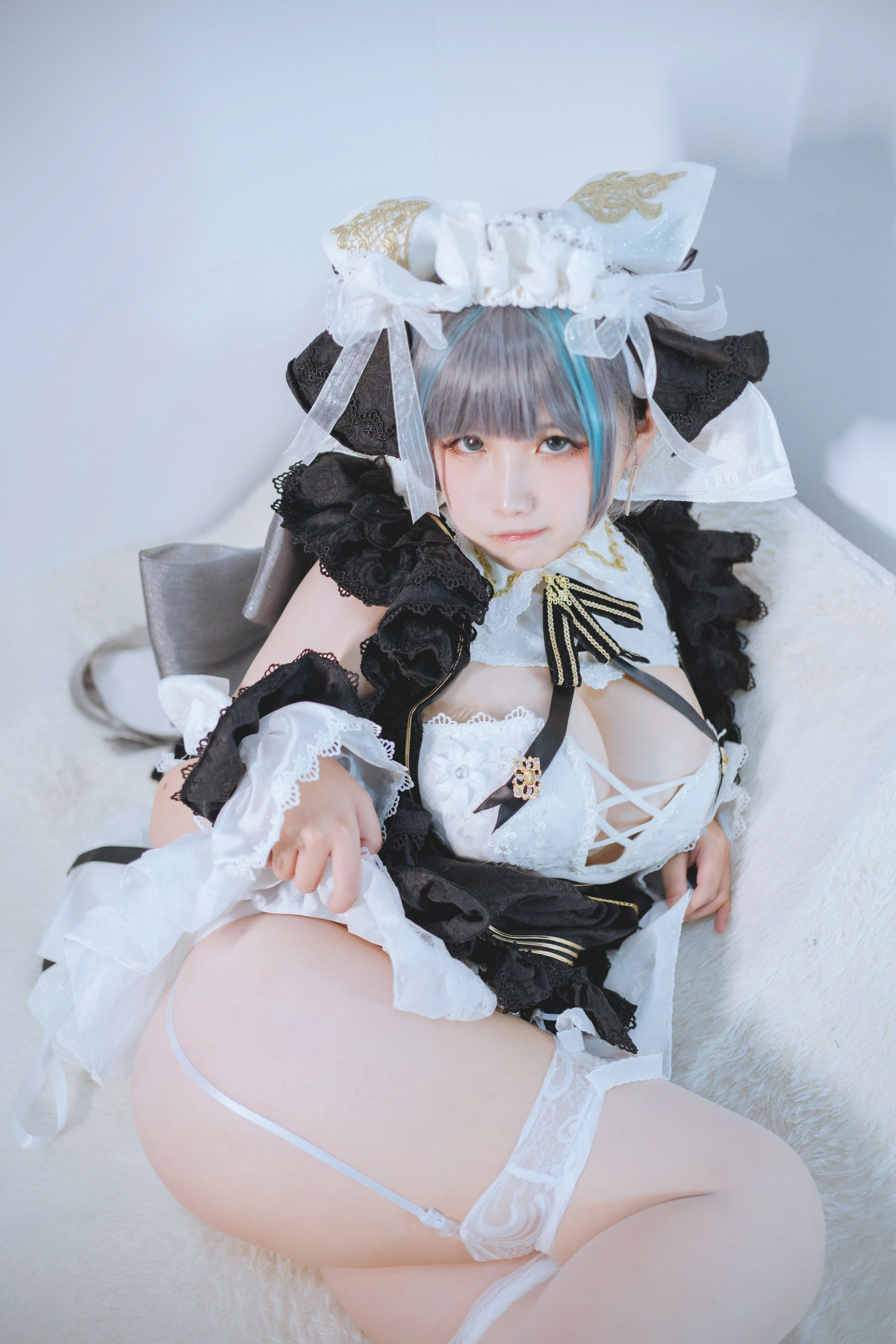 [福利COS] 阿半今天很开心 - 柴郡