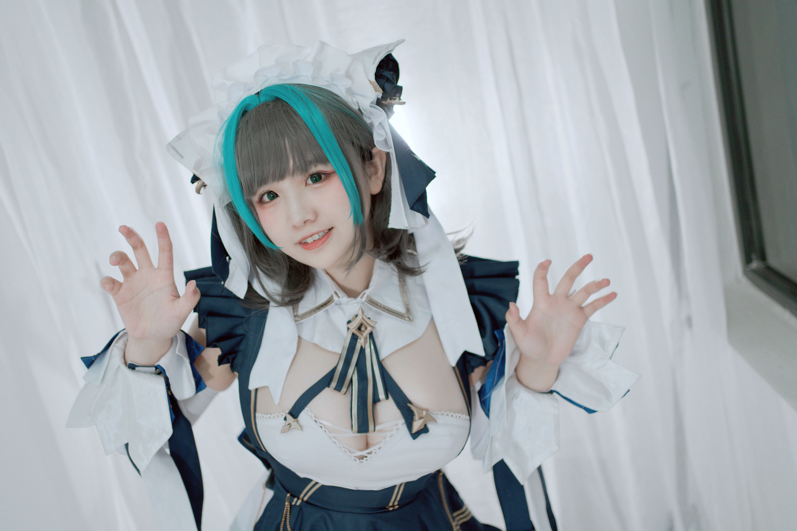 [福利COS] 阿半今天很开心 - 柴郡
