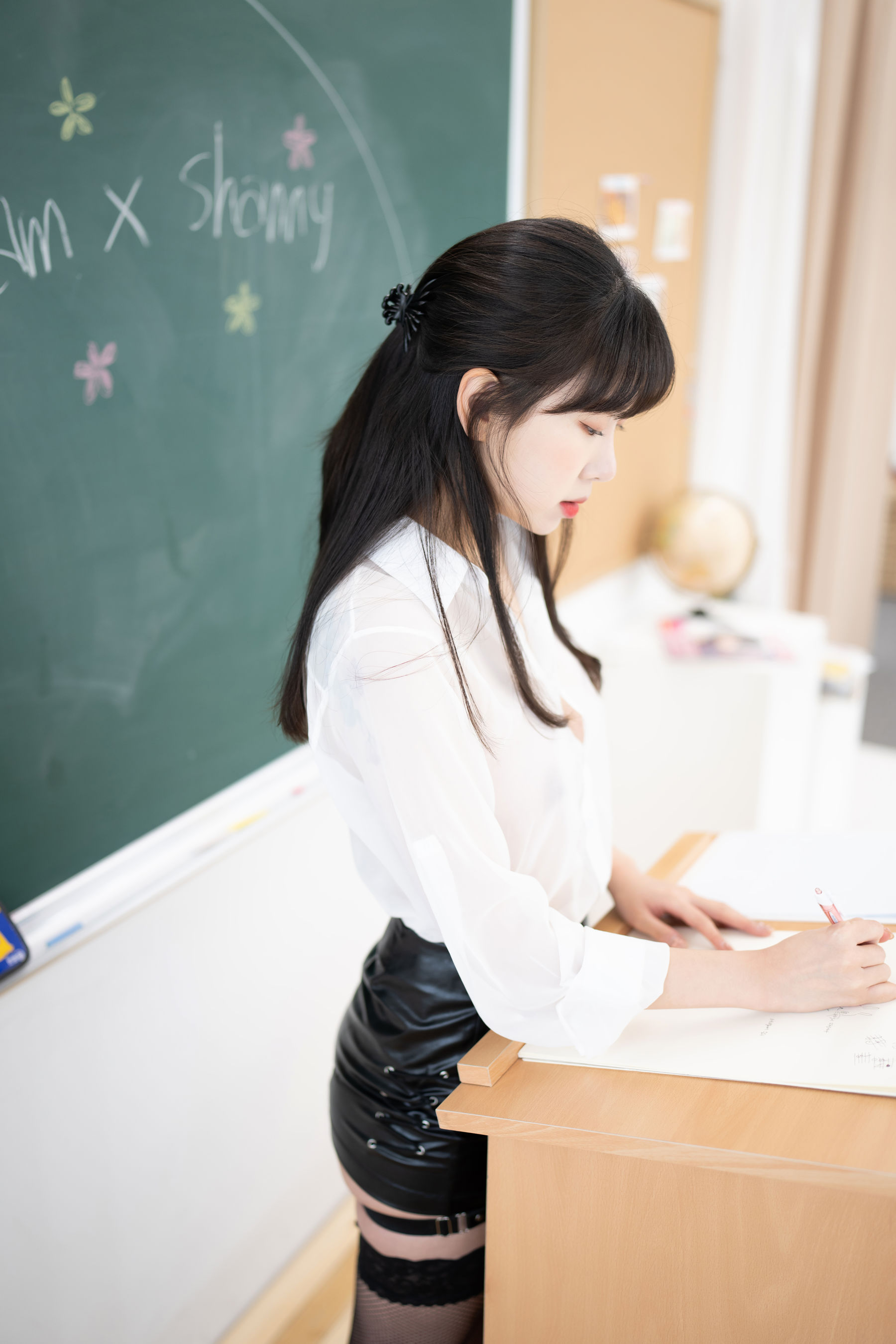 [SIDAM]  Shaany - Teacher