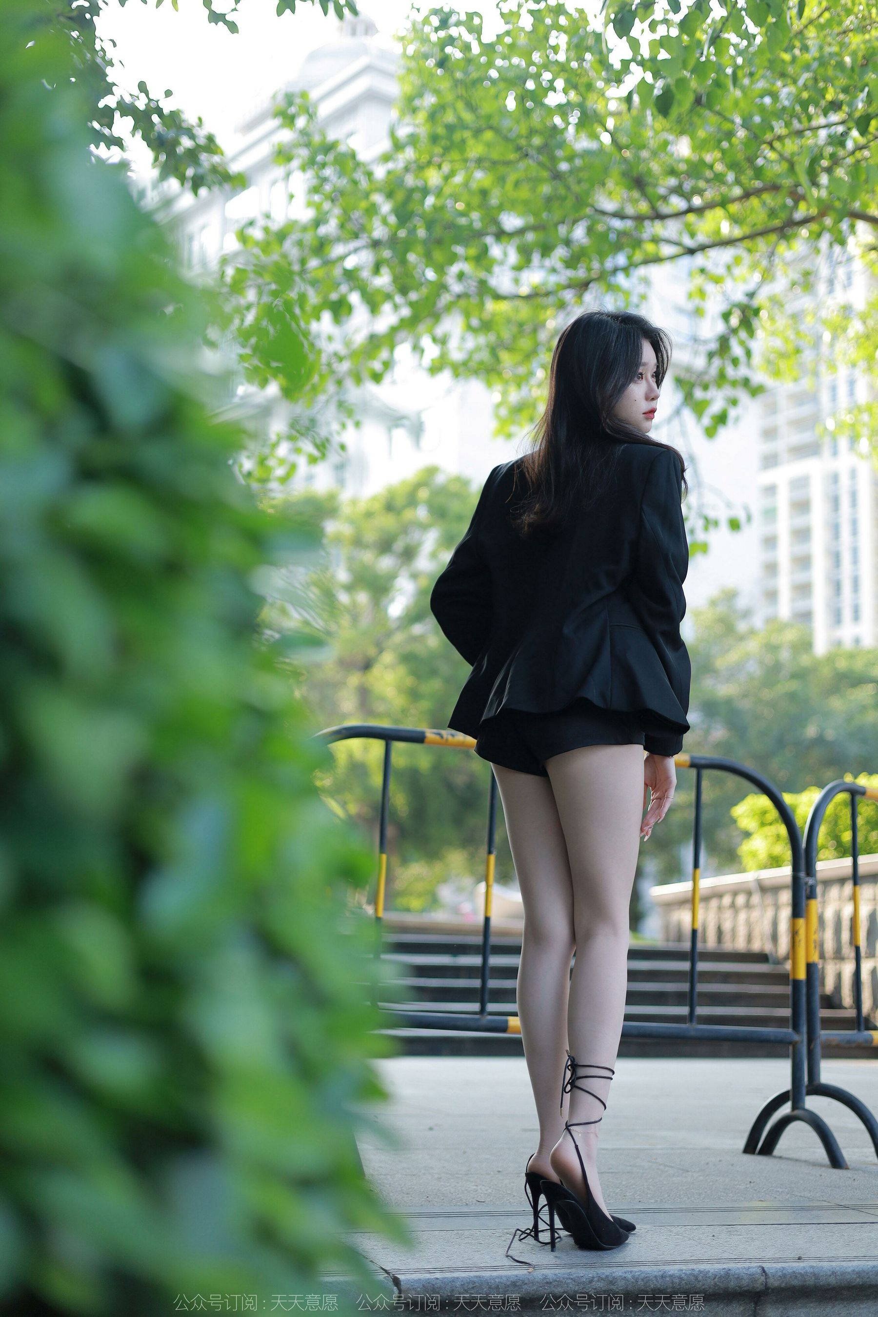 [异思趣向IESS] 模特：佳爷 《四月特辑》