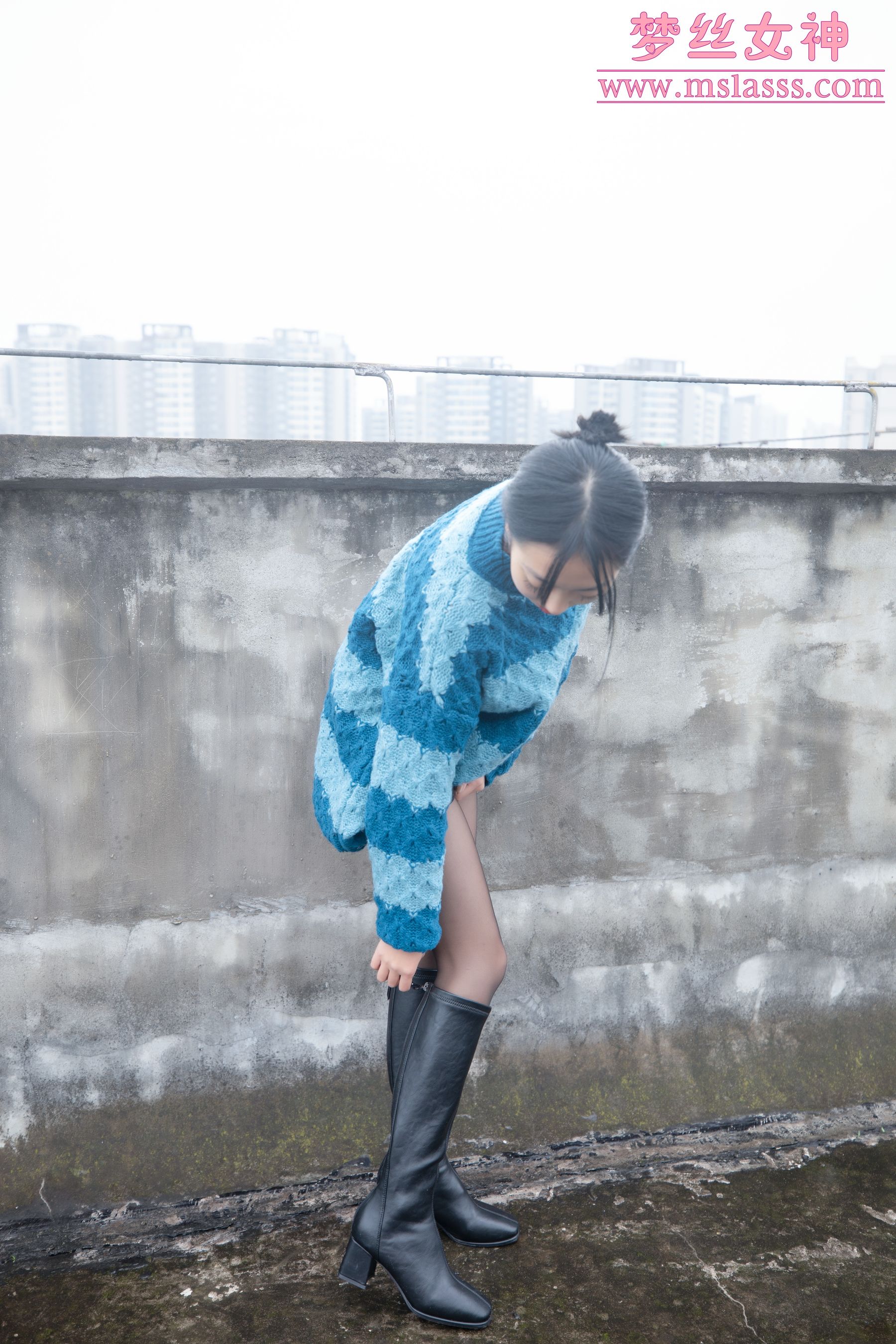 [梦丝女神MSLASS] 凌凌 靴下黑丝BY肉丝