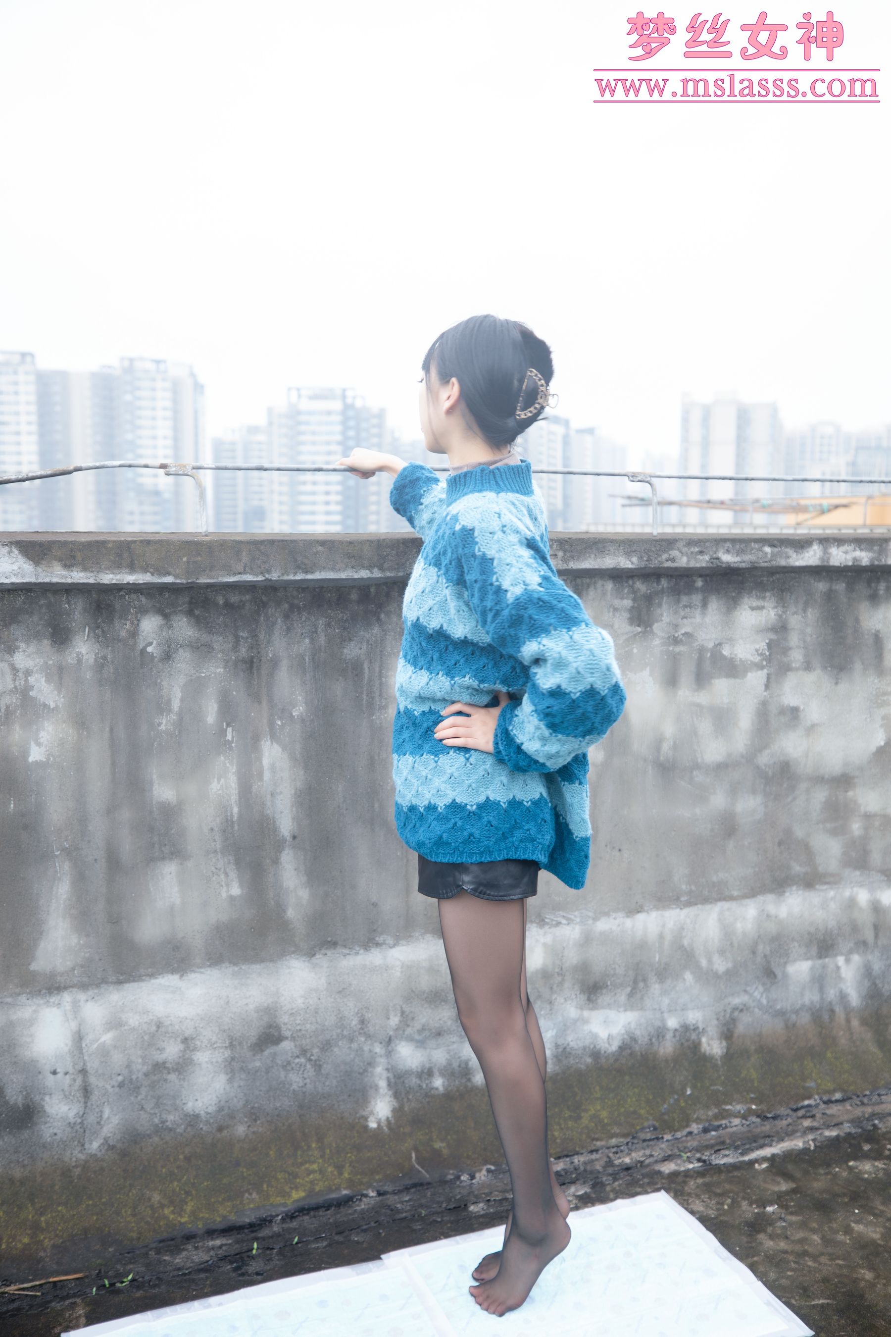[梦丝女神MSLASS] 凌凌 靴下黑丝BY肉丝