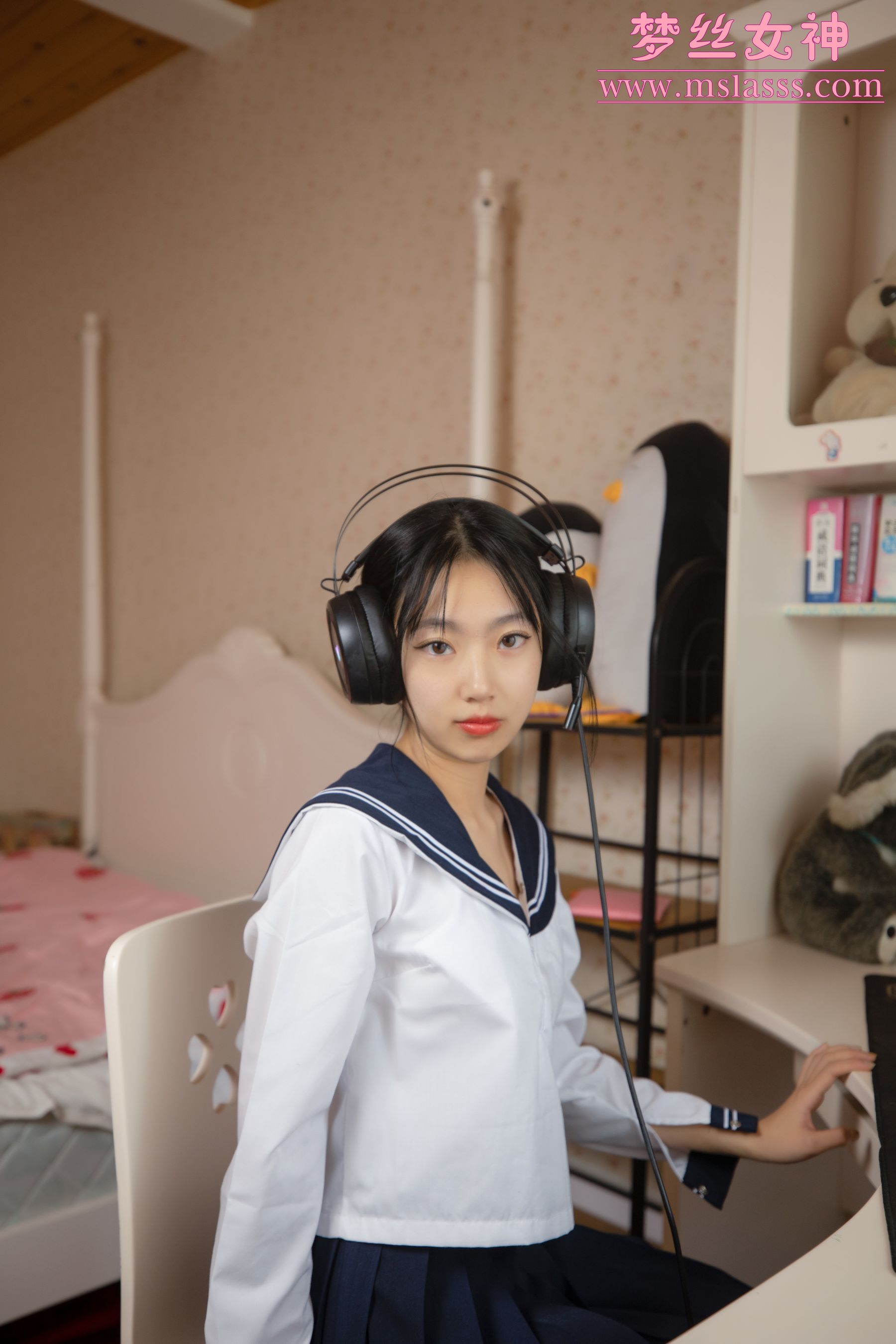 [梦丝女神MSLASS] 凌凌 靴下黑丝BY肉丝