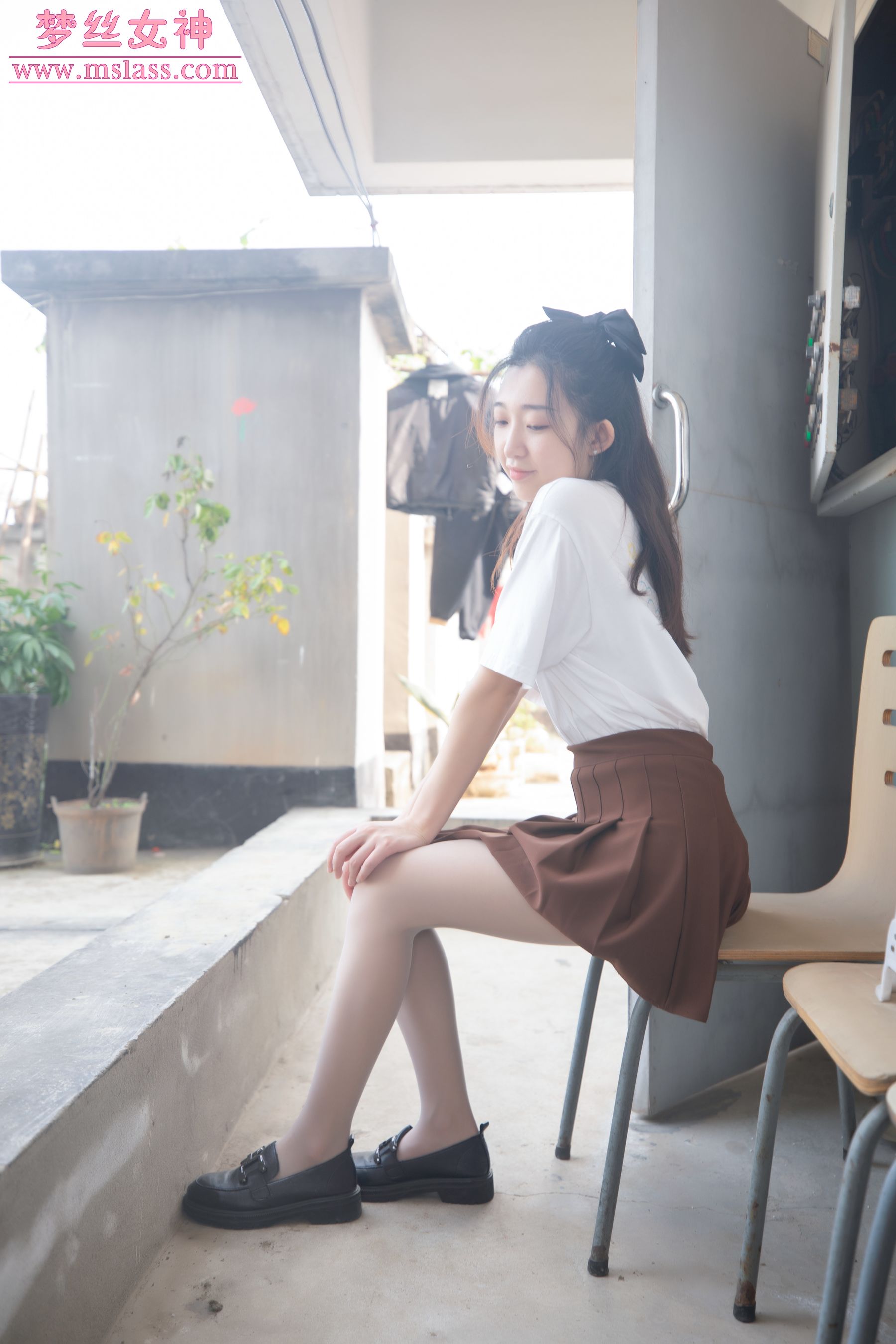 [梦丝女神MSLASS] 张小雪 丝袜JK小格调