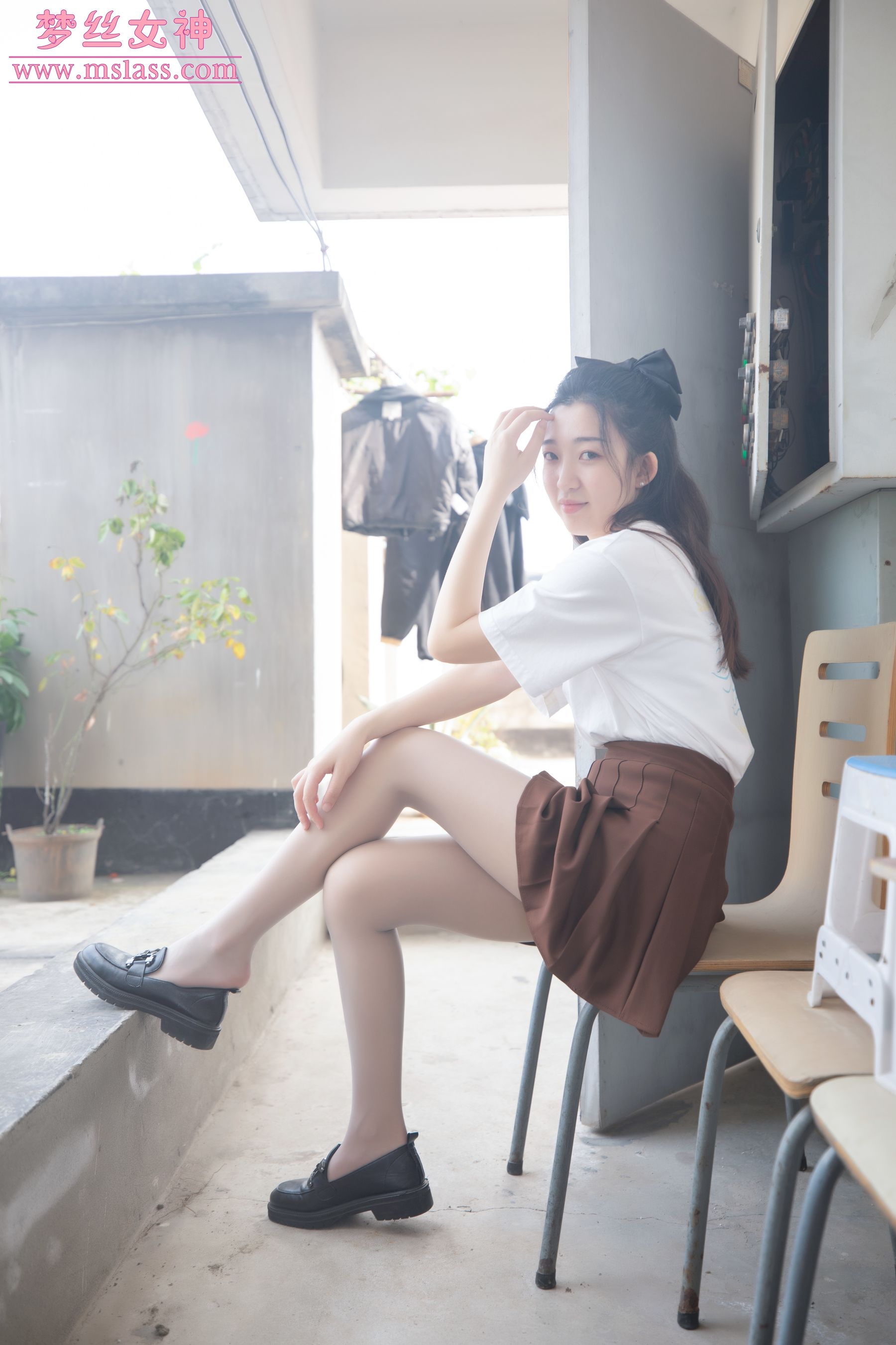 [梦丝女神MSLASS] 张小雪 丝袜JK小格调