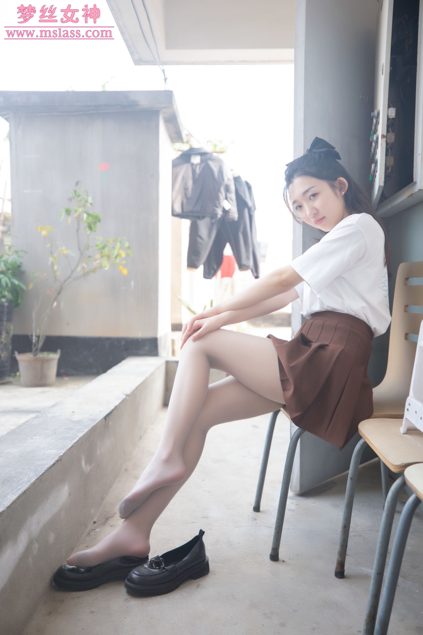[梦丝女神MSLASS] 张小雪 丝袜JK小格调