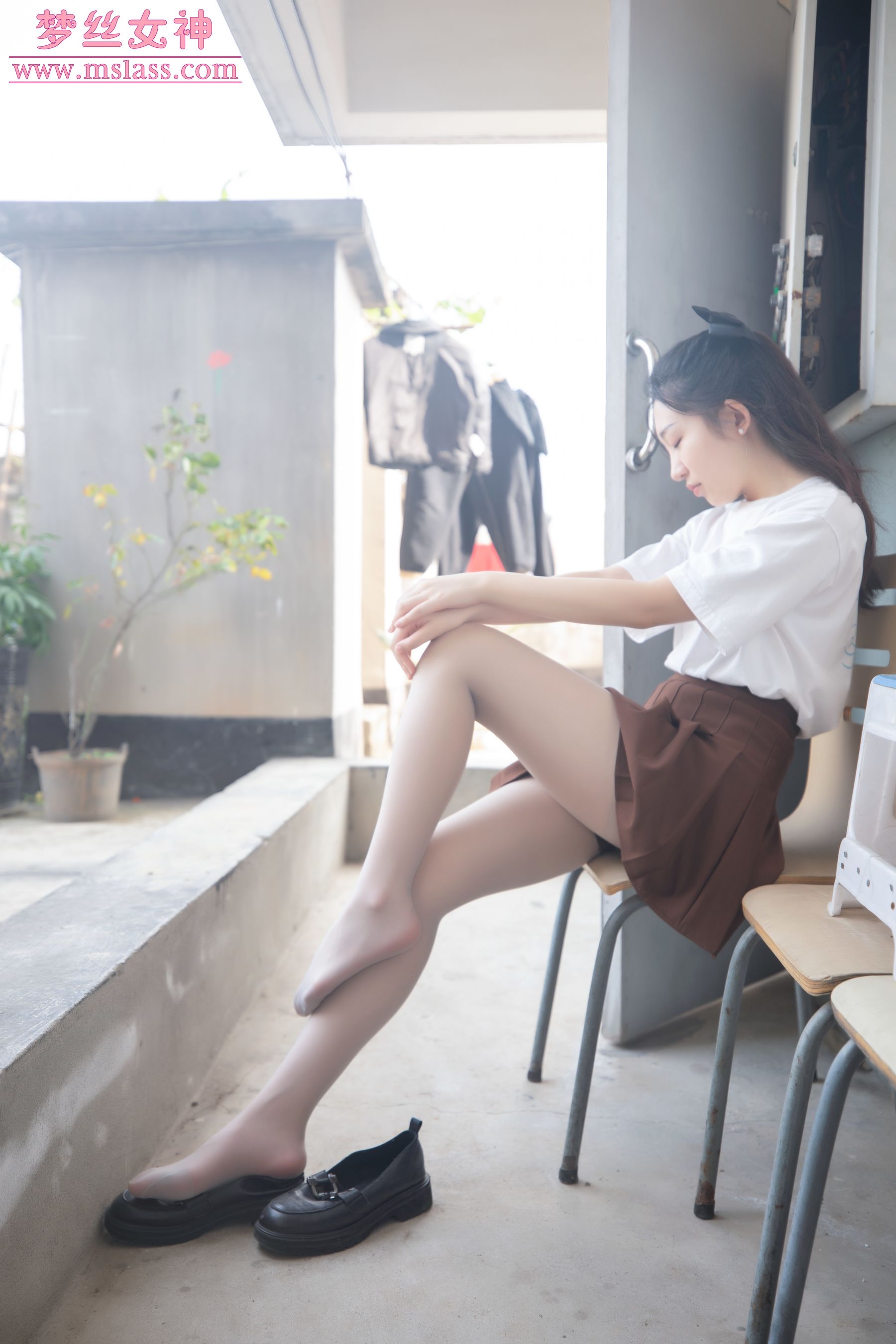 [梦丝女神MSLASS] 张小雪 丝袜JK小格调