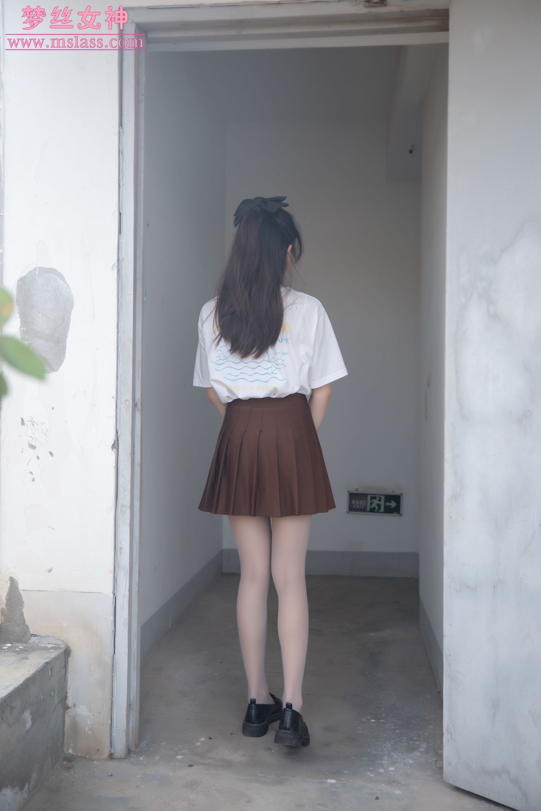 [梦丝女神MSLASS] 张小雪 丝袜JK小格调