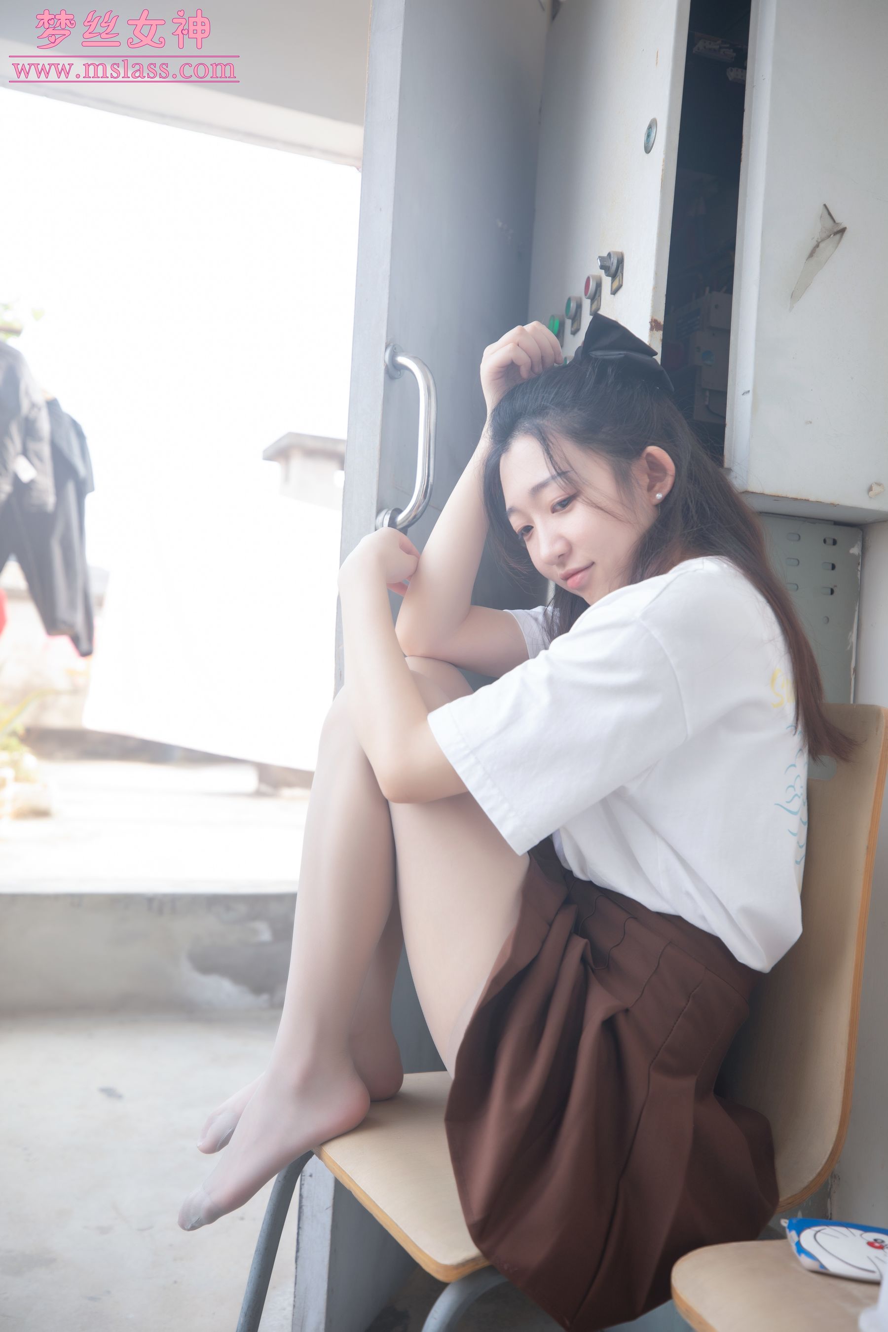 [梦丝女神MSLASS] 张小雪 丝袜JK小格调