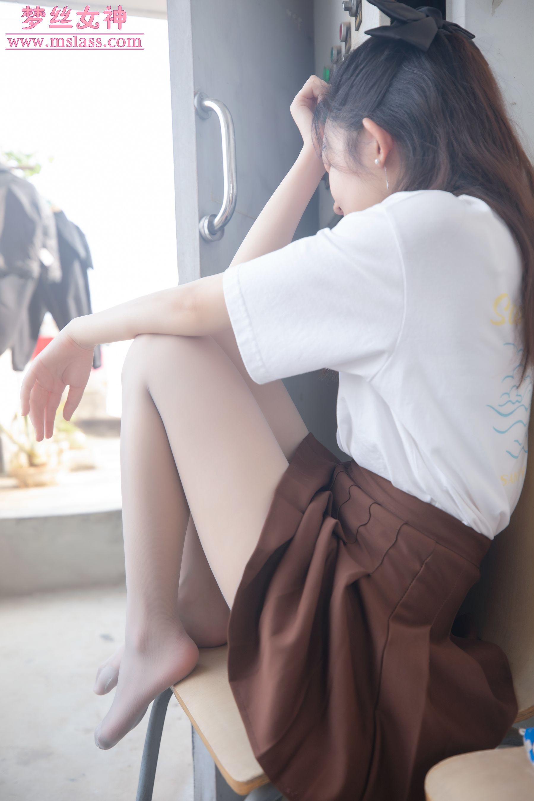 [梦丝女神MSLASS] 张小雪 丝袜JK小格调