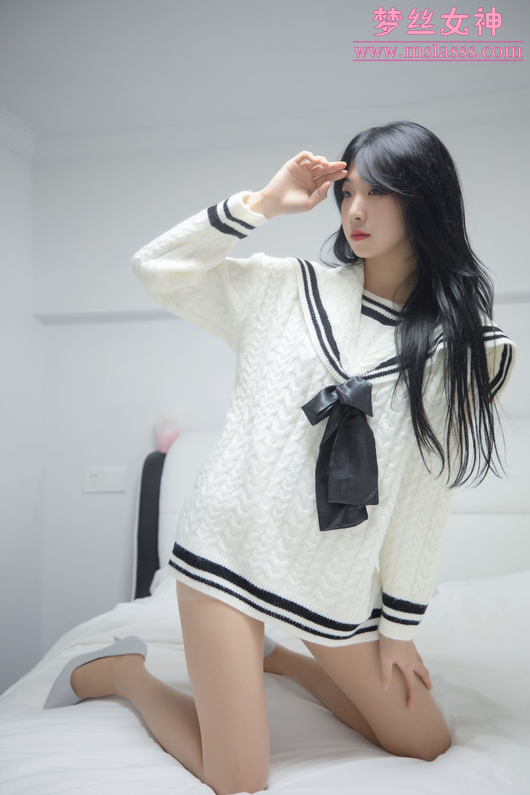 [梦丝女神MSLASS] 韩飞儿 白衣大长腿