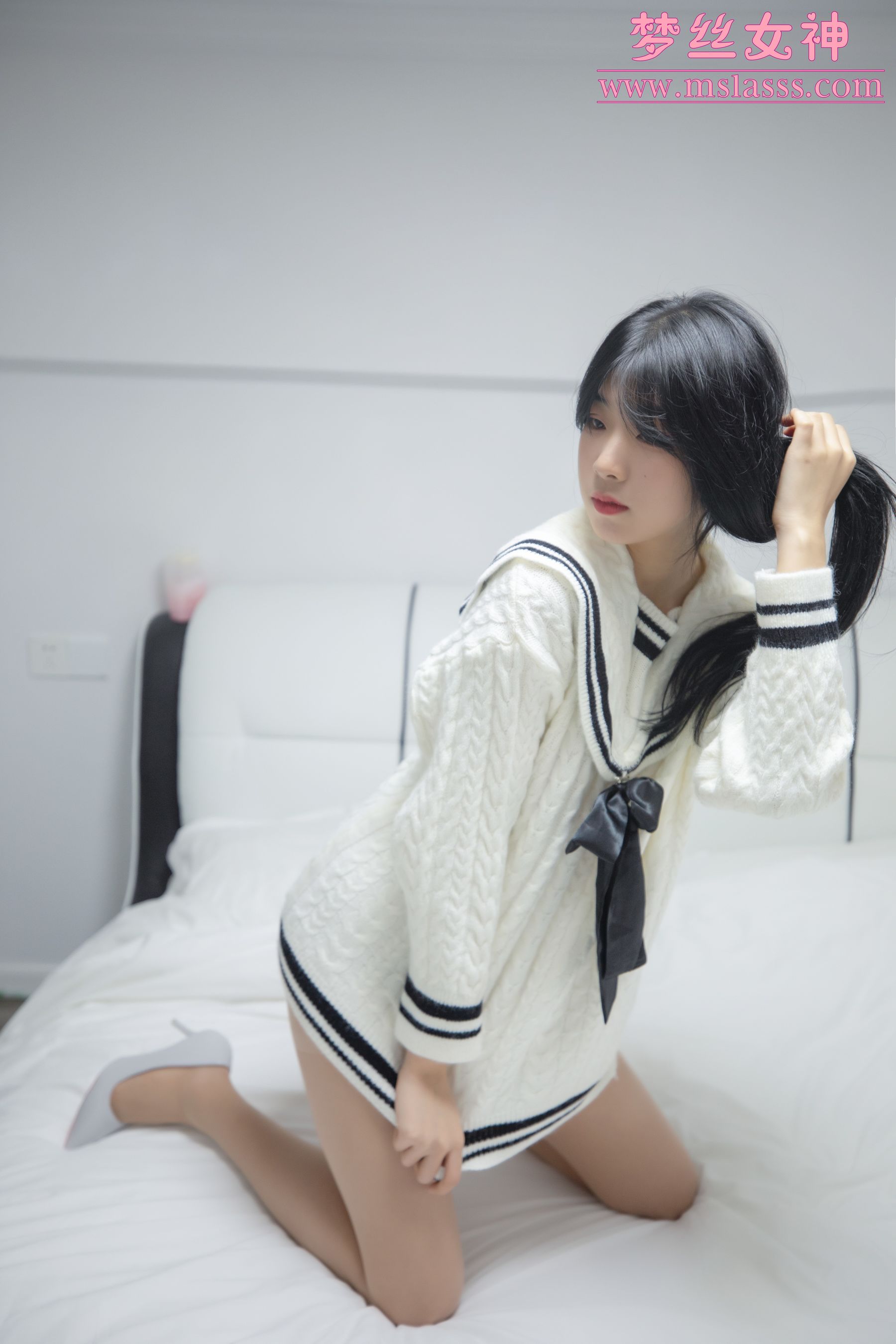 [梦丝女神MSLASS] 韩飞儿 白衣大长腿