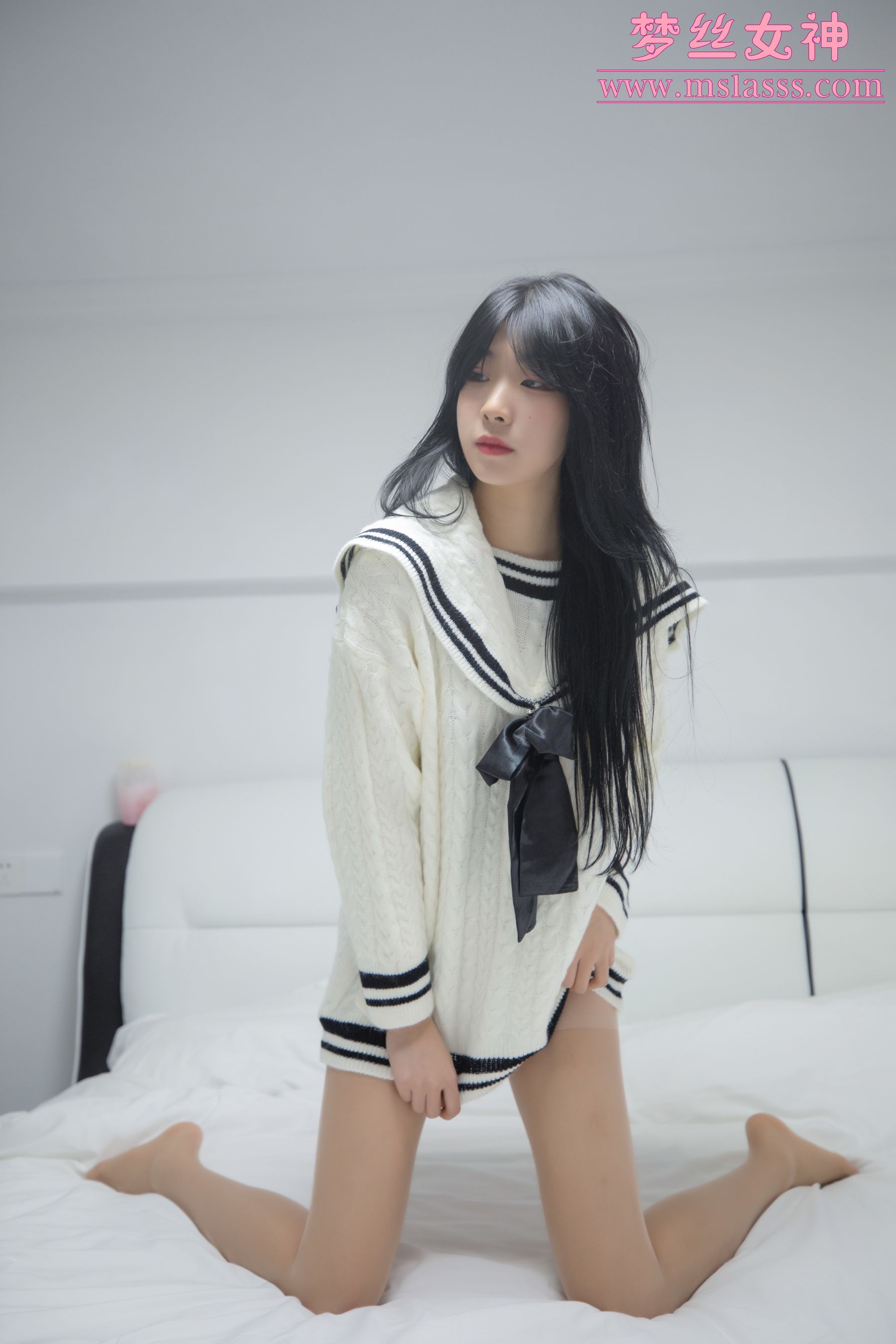 [梦丝女神MSLASS] 韩飞儿 白衣大长腿