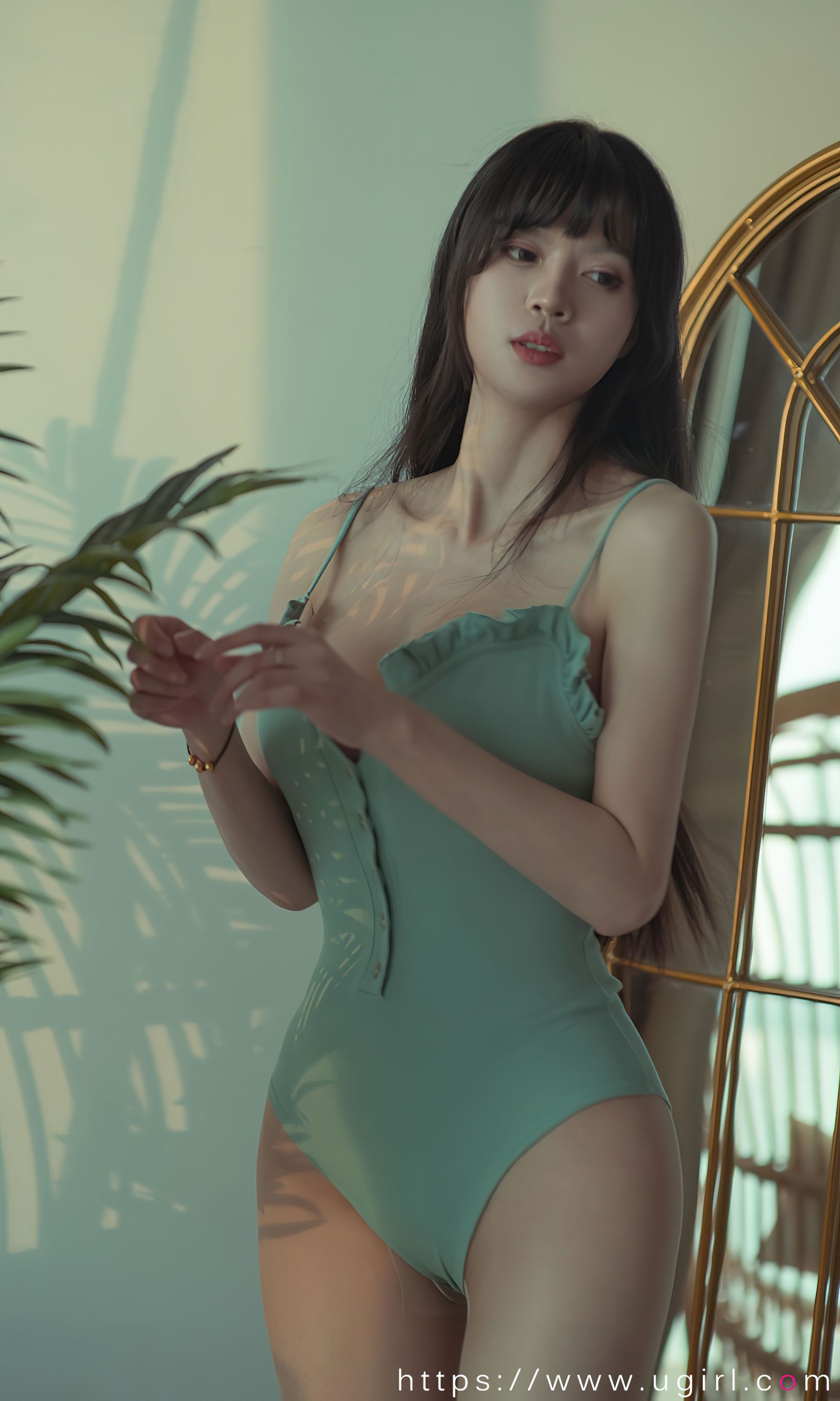 [爱尤物Ugirls] No.2395 桃香子 似水年华