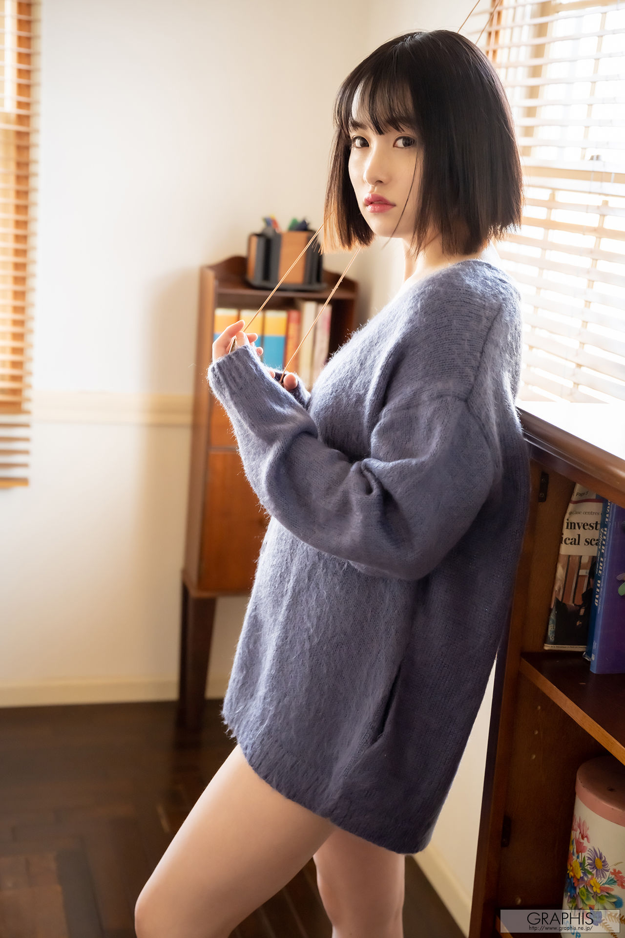 [Graphis] Gals511 Suzu Akane 愛宝すず Artless