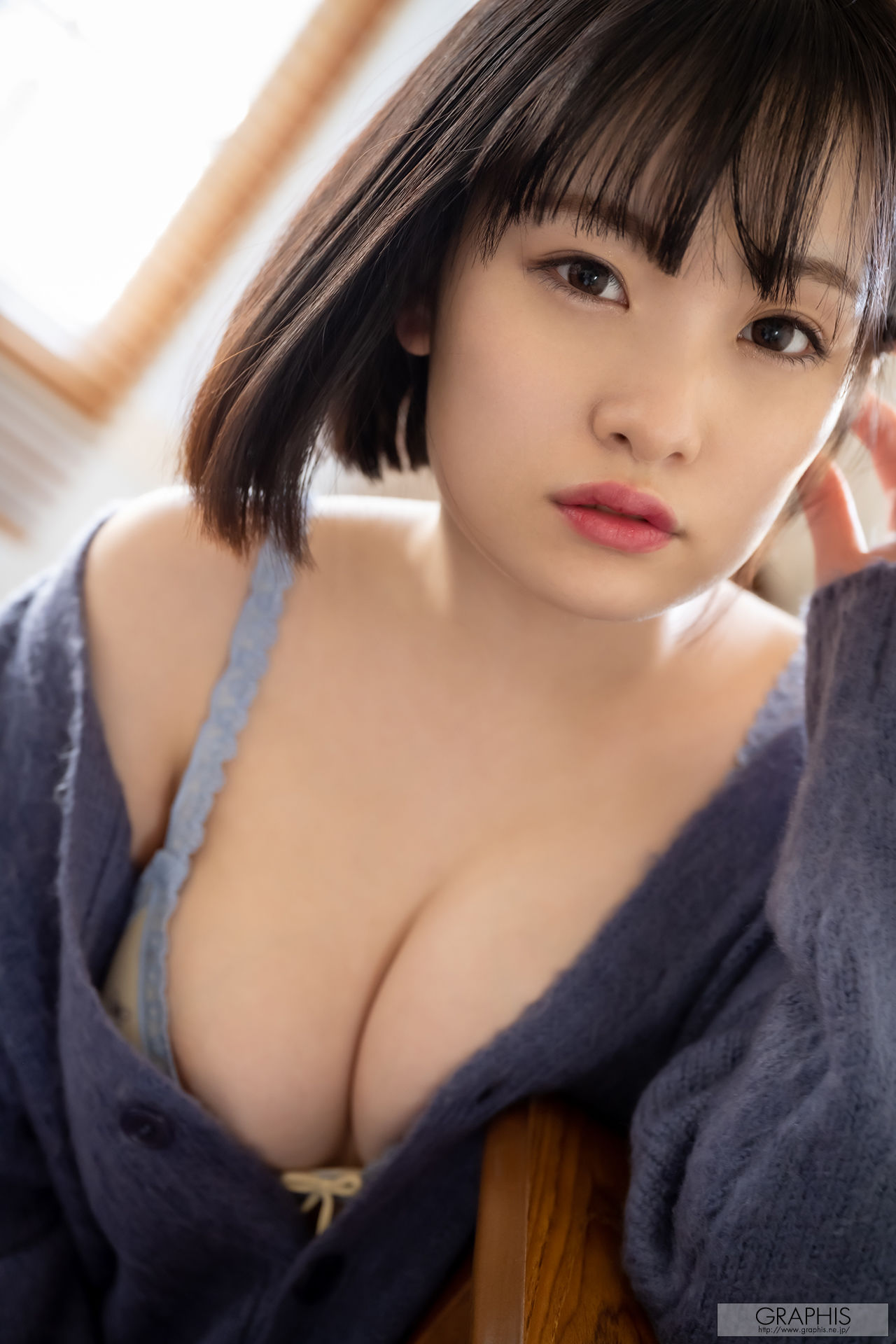 [Graphis] Gals511 Suzu Akane 愛宝すず Artless