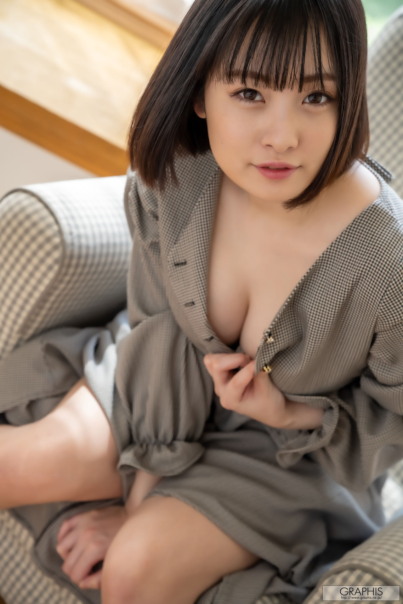 [Graphis] Gals511 Suzu Akane 愛宝すず Artless