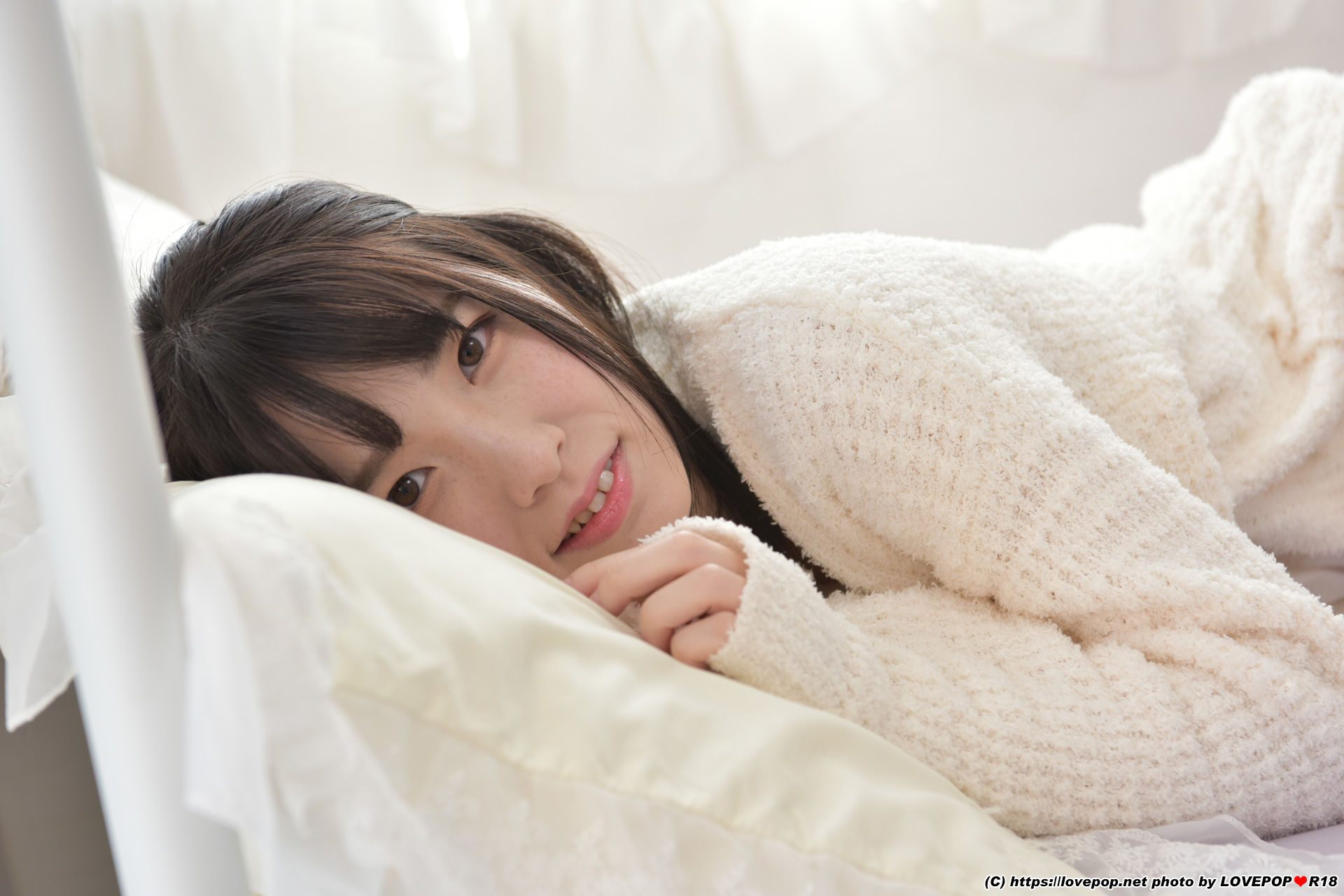[LOVEPOP] Mai Kagari 花狩まい Photoset 04