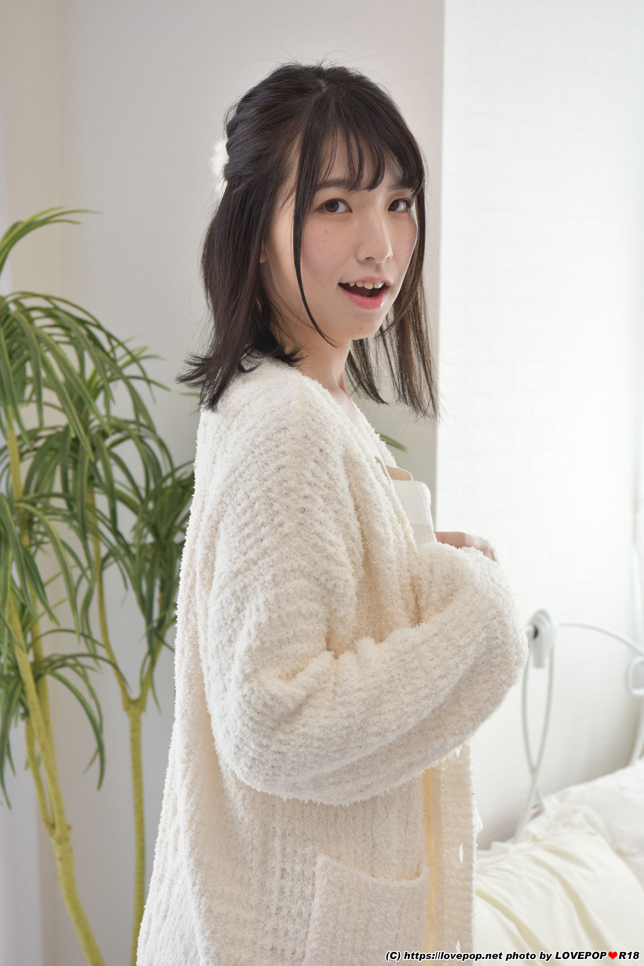 [LOVEPOP] Mai Kagari 花狩まい Photoset 04