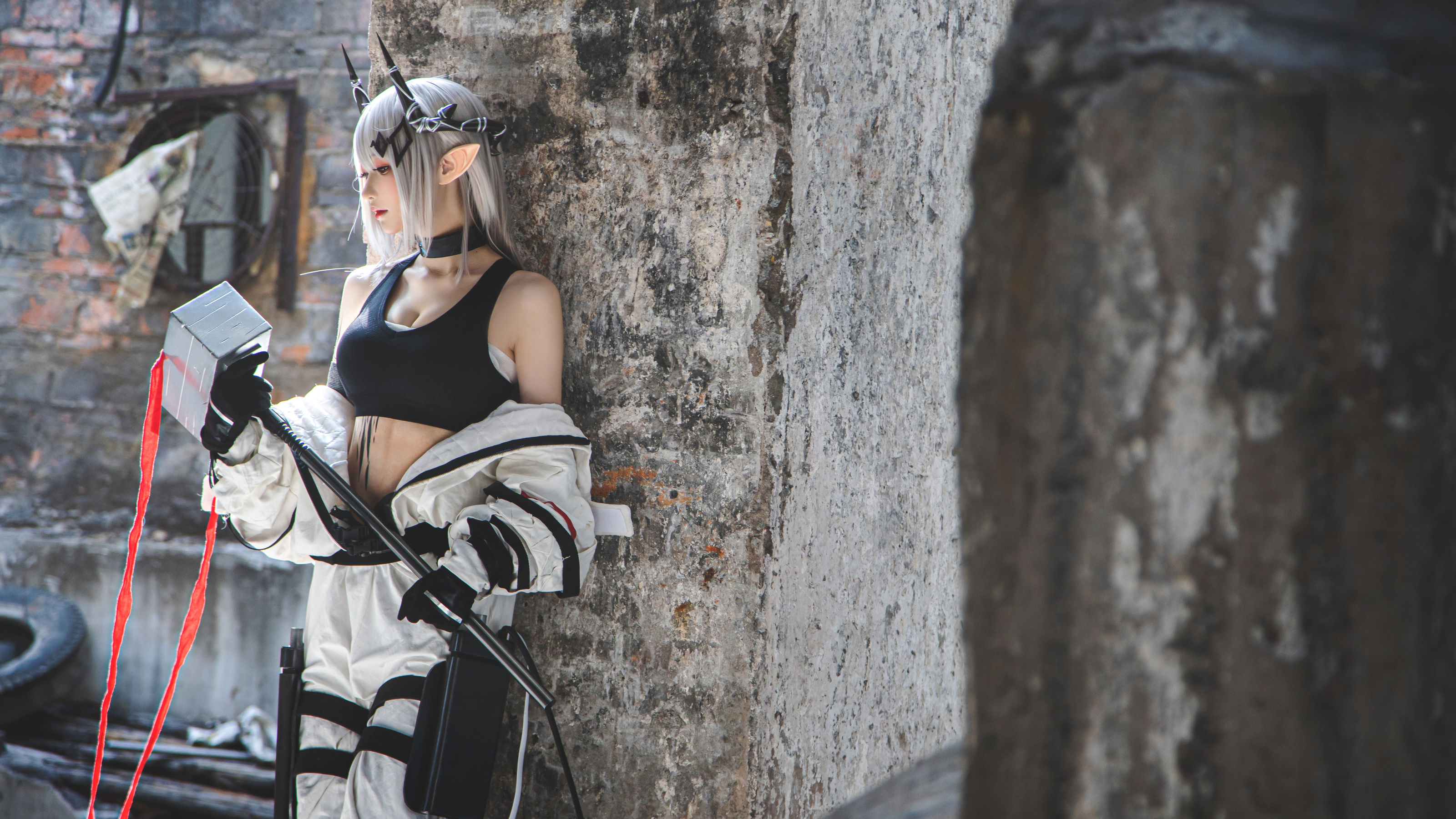 [福利COS] Coser小姐姐南宫 - 明日方舟 泥岩