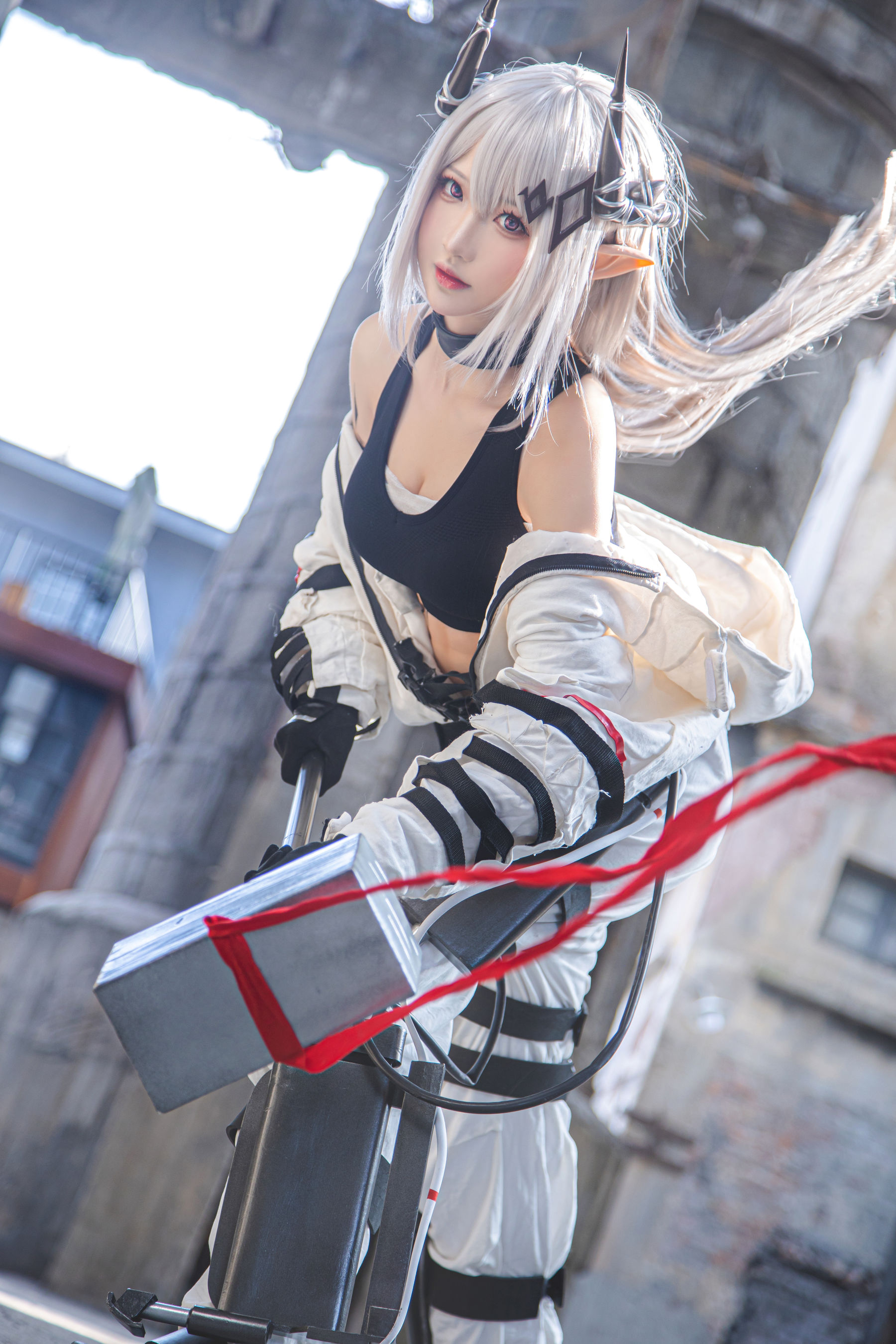[福利COS] Coser小姐姐南宫 - 明日方舟 泥岩