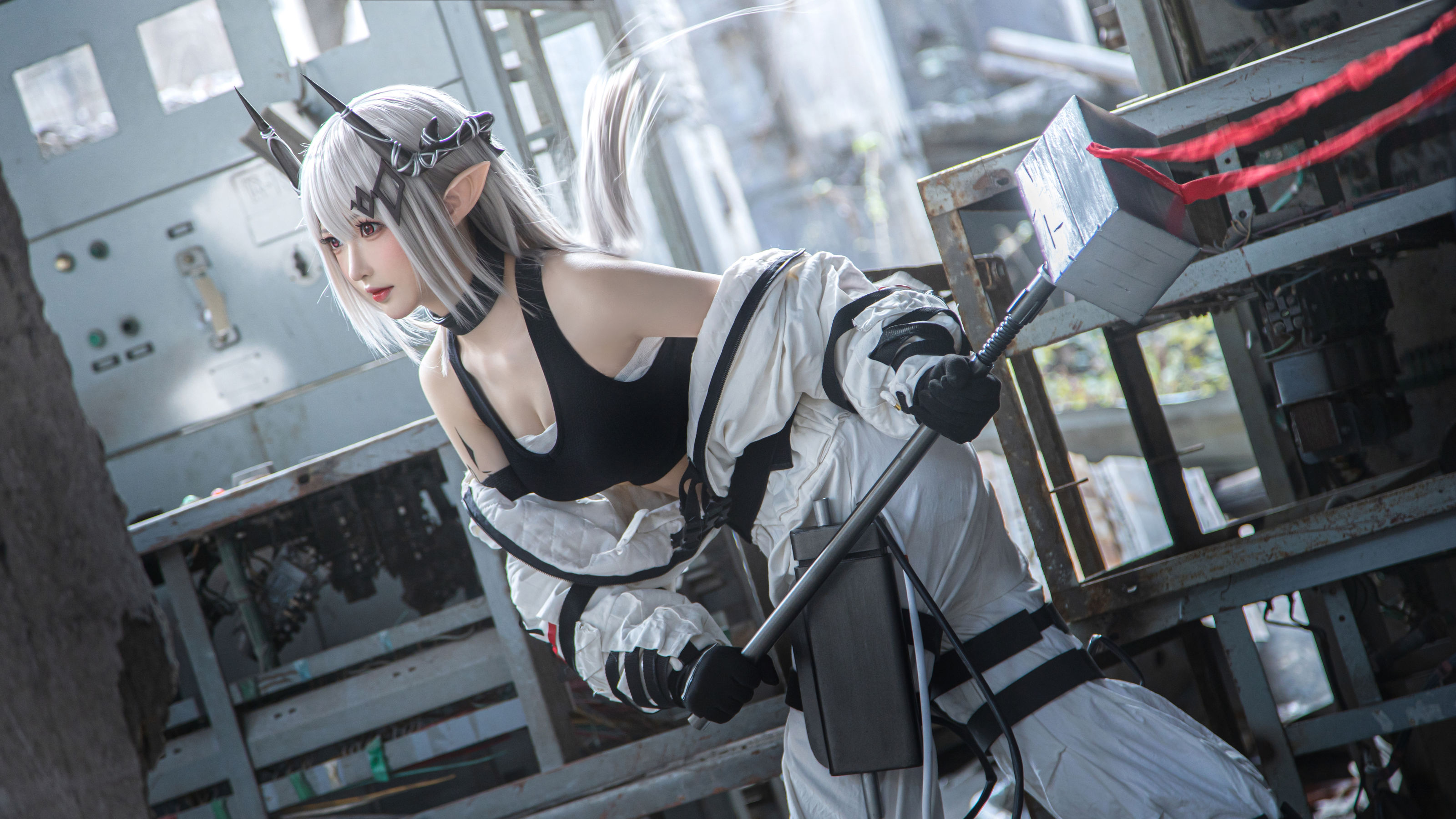 [福利COS] Coser小姐姐南宫 - 明日方舟 泥岩