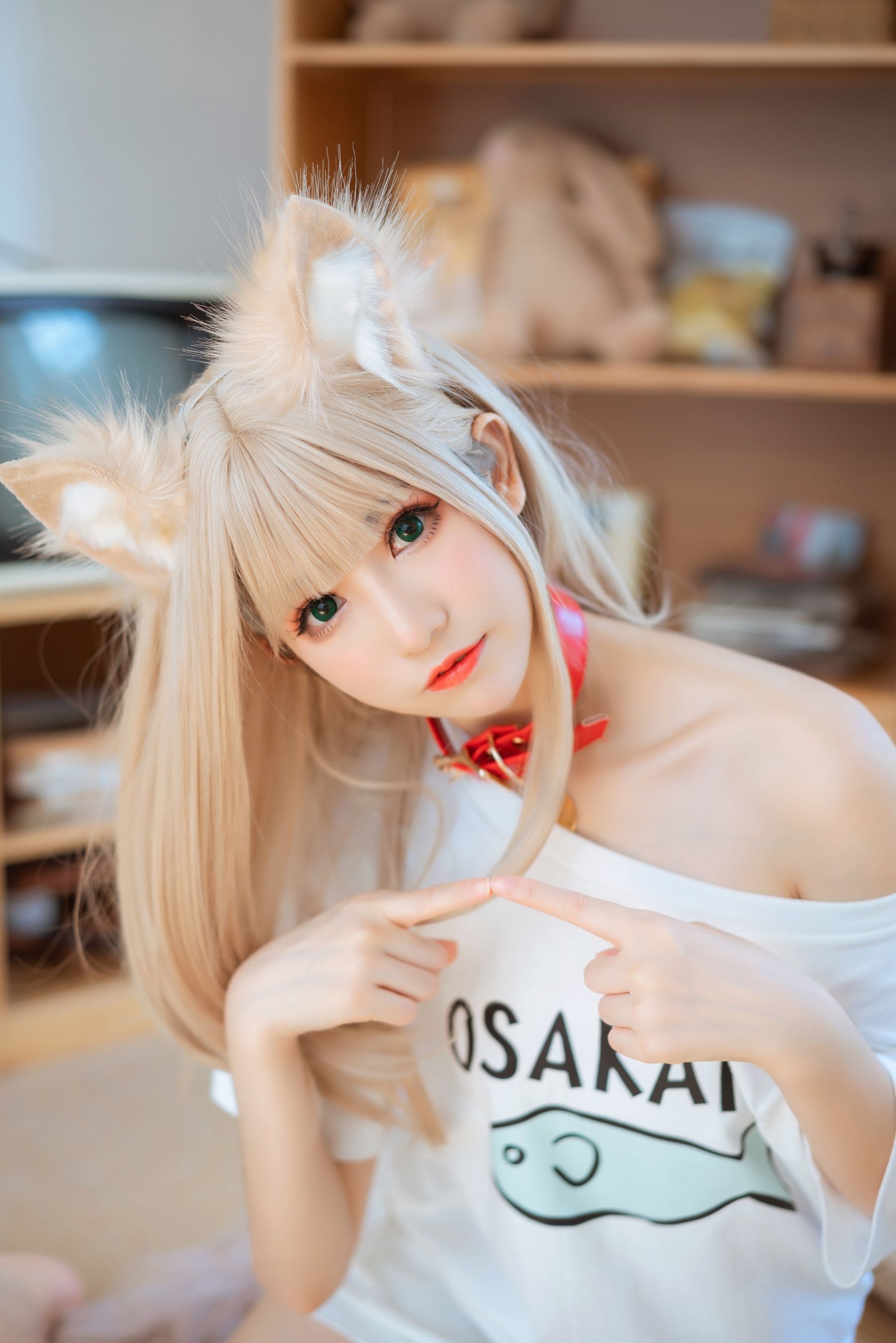 [福利COS] Coser衣衣 - 40原猫娘 黄豆粉