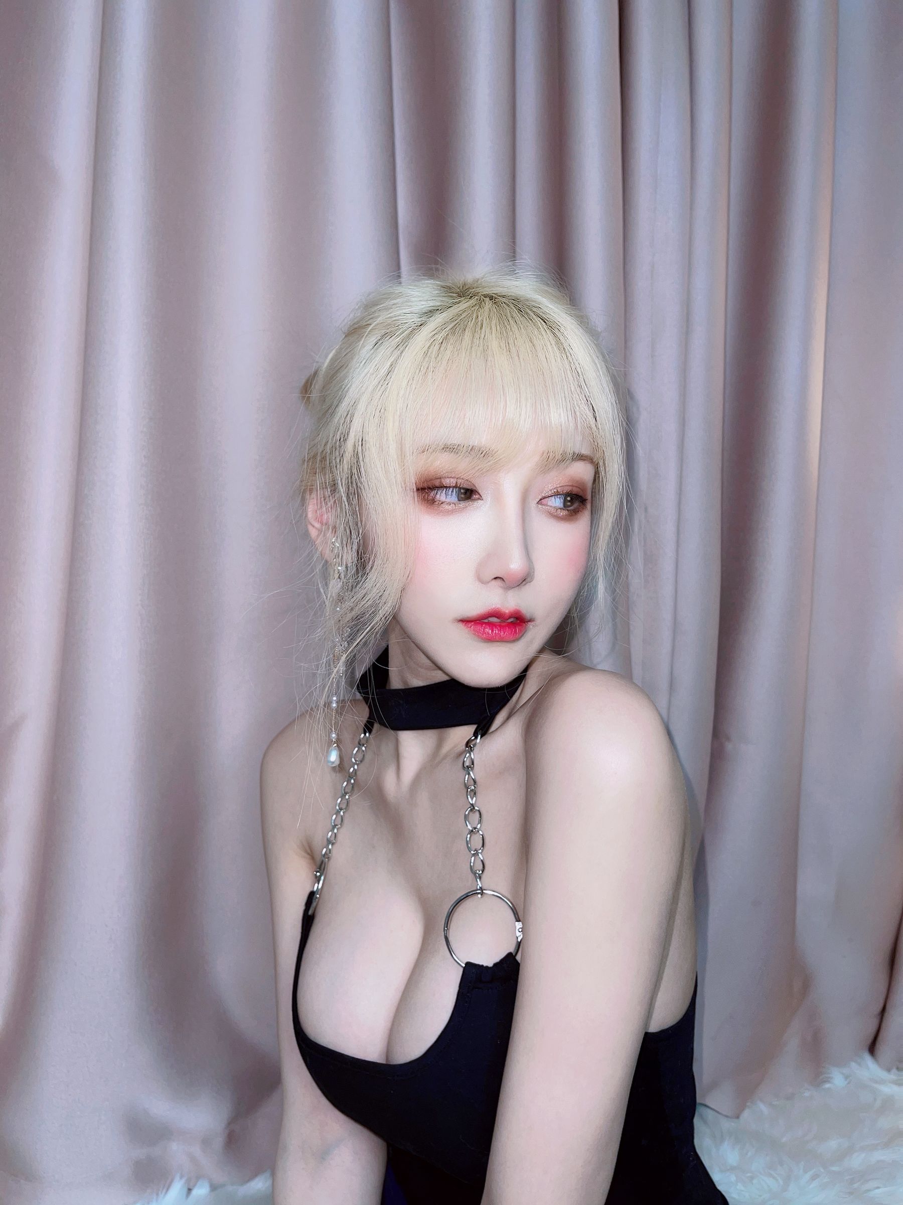 [福利COS] 人气Coser啾小妍 - 金发芭比