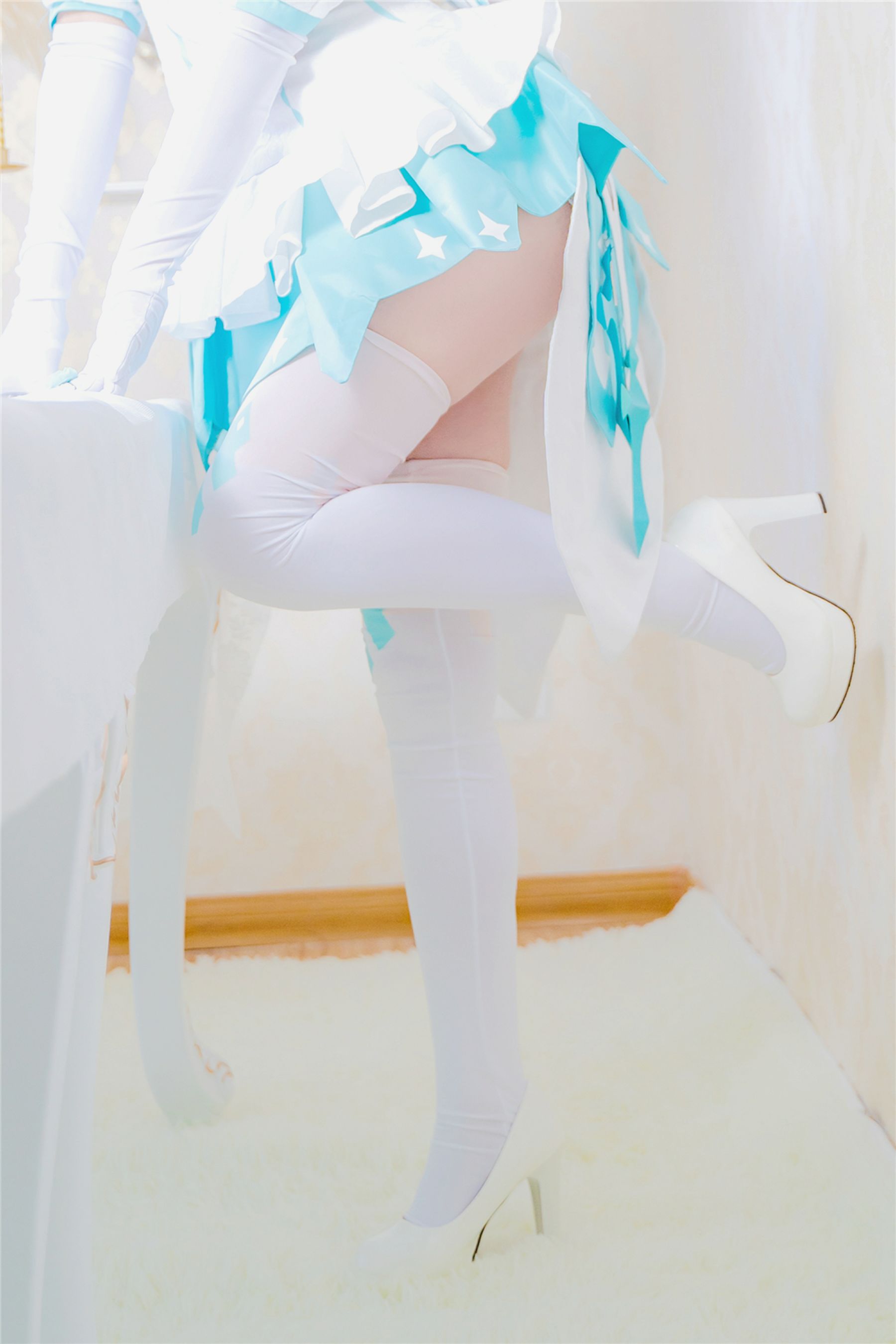 [福利COS] 动漫博主墨玉-M - 琪亚娜
