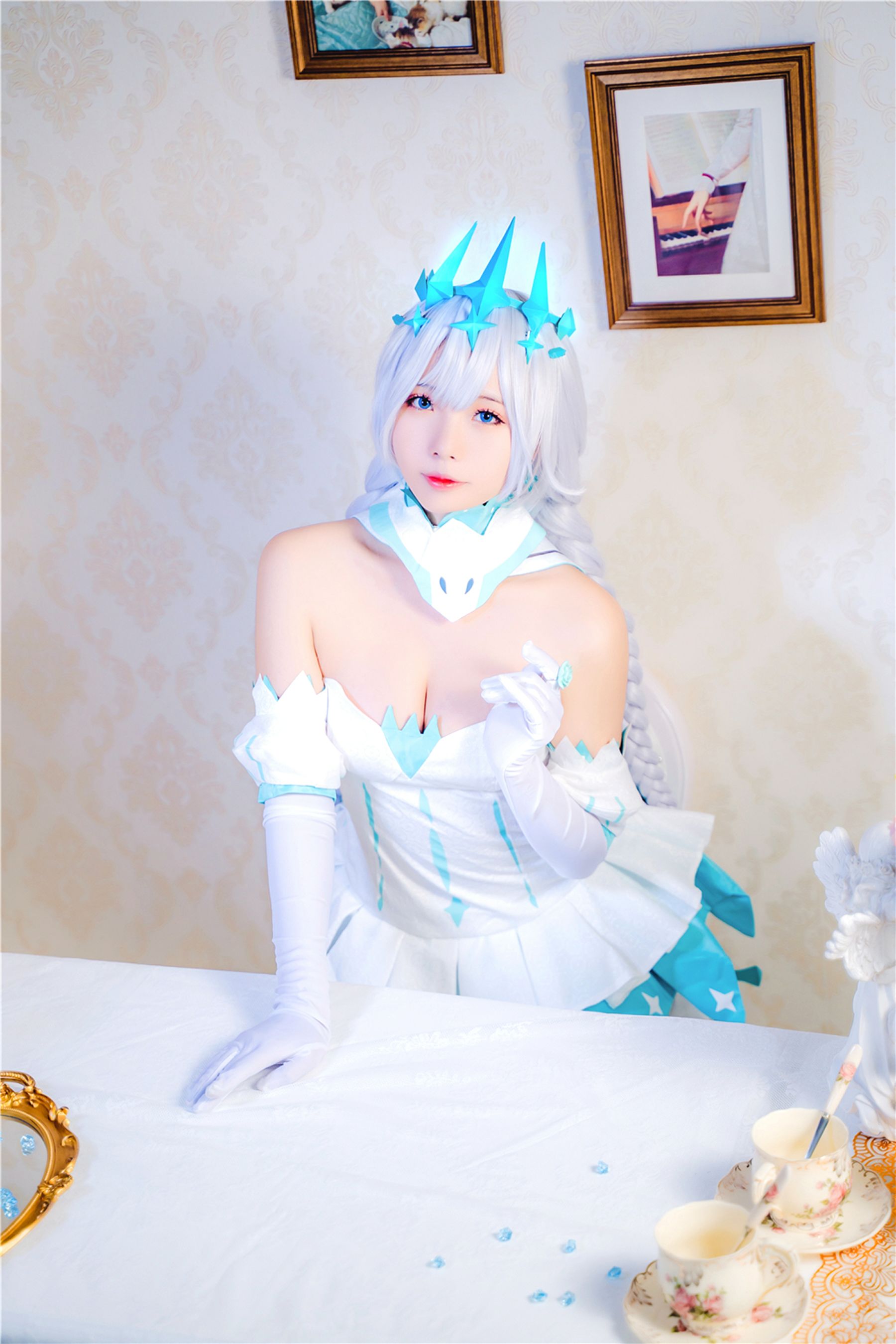[福利COS] 动漫博主墨玉-M - 琪亚娜