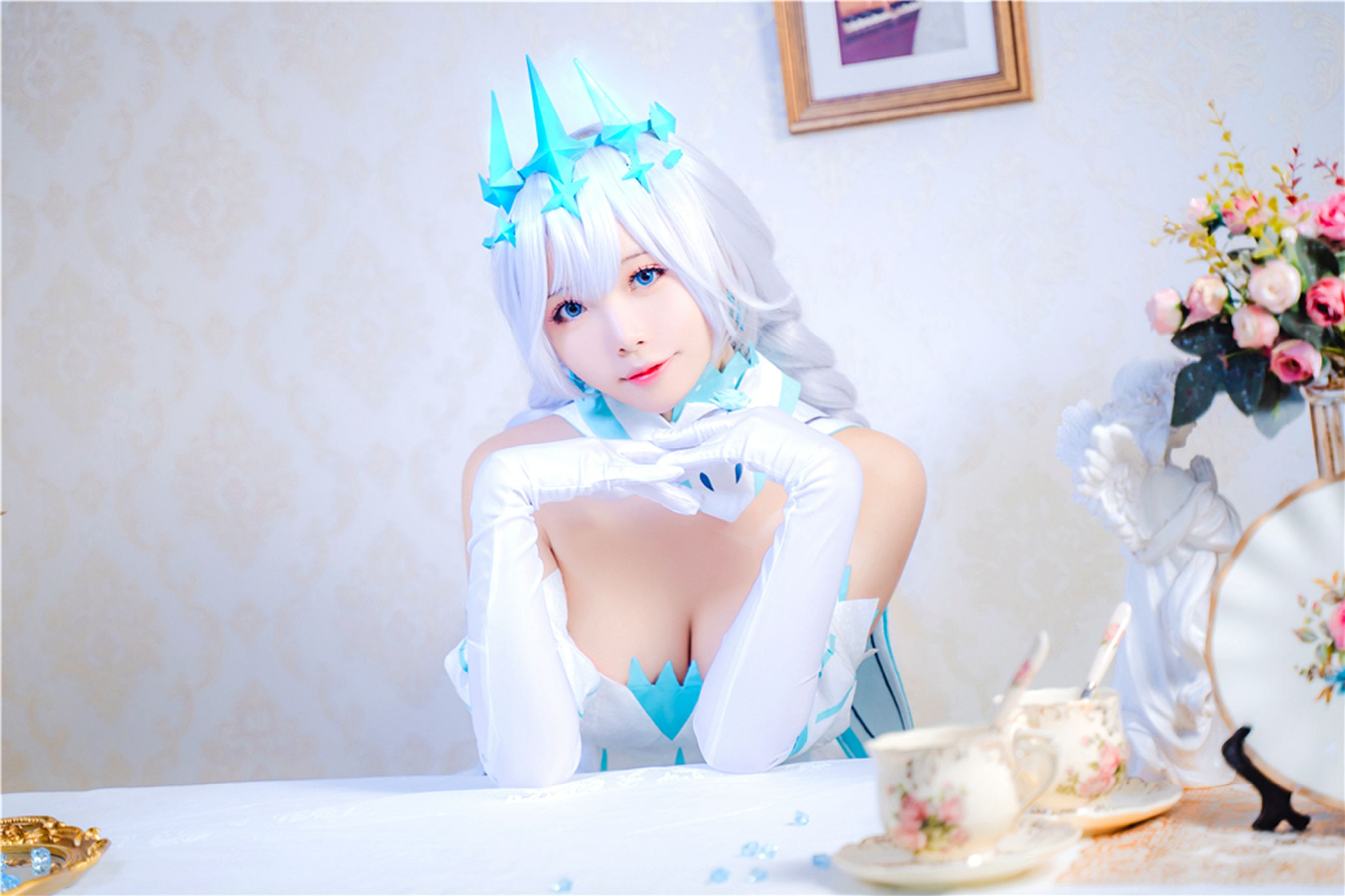 [福利COS] 动漫博主墨玉-M - 琪亚娜