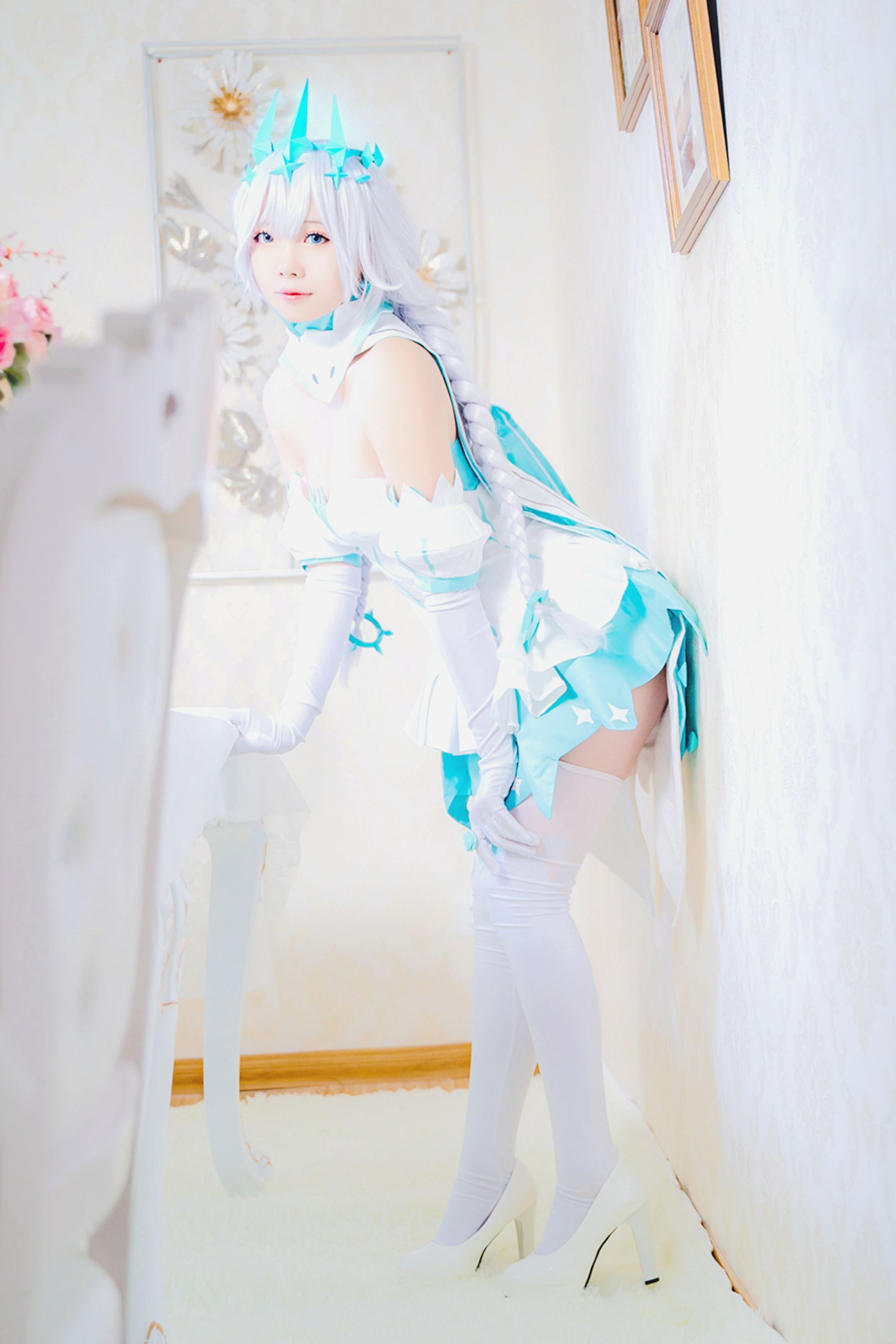 [福利COS] 动漫博主墨玉-M - 琪亚娜