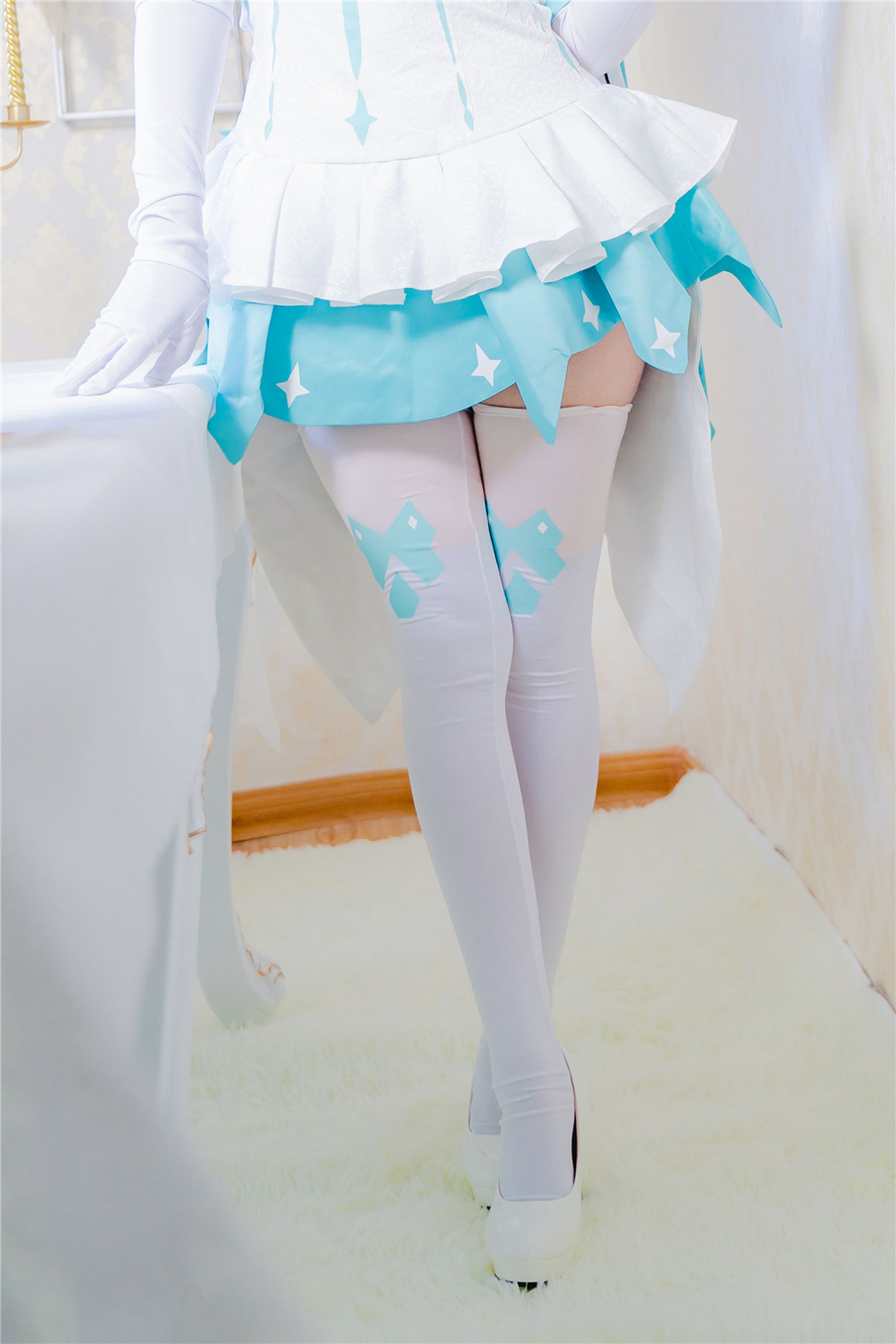 [福利COS] 动漫博主墨玉-M - 琪亚娜