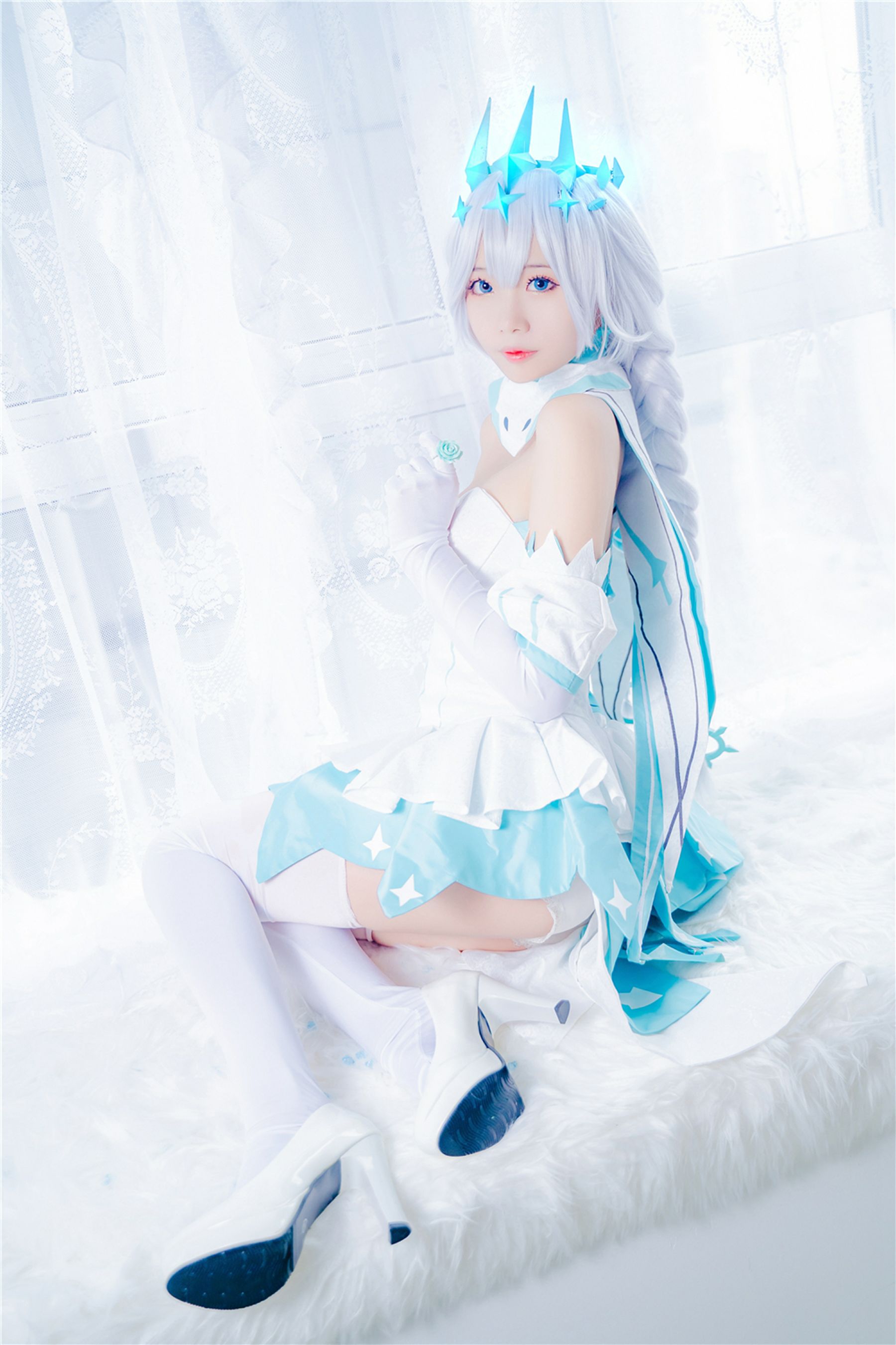 [福利COS] 动漫博主墨玉-M - 琪亚娜