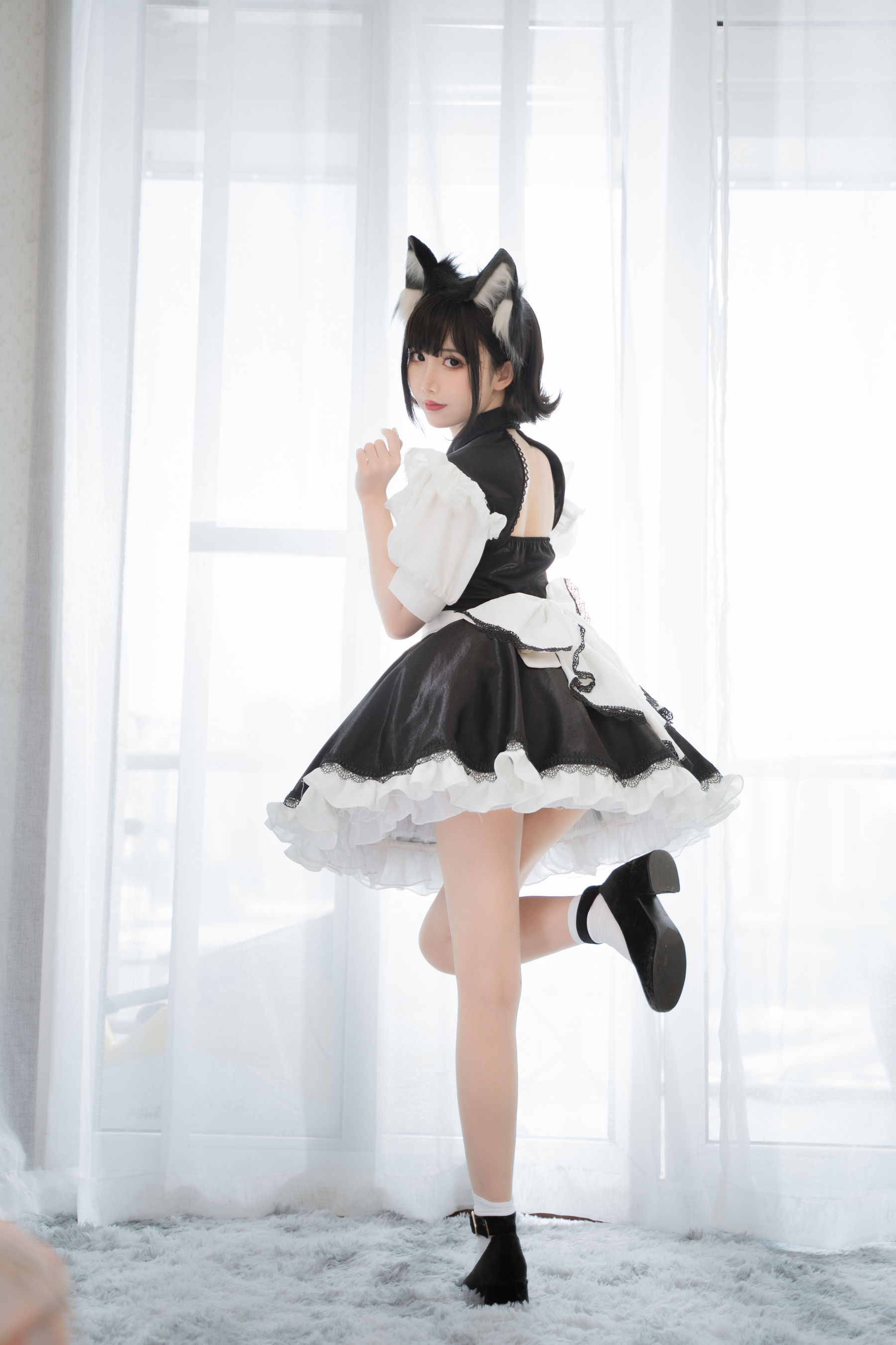 [福利COS] 可爱人气Coser面饼仙儿 - 开胸女仆