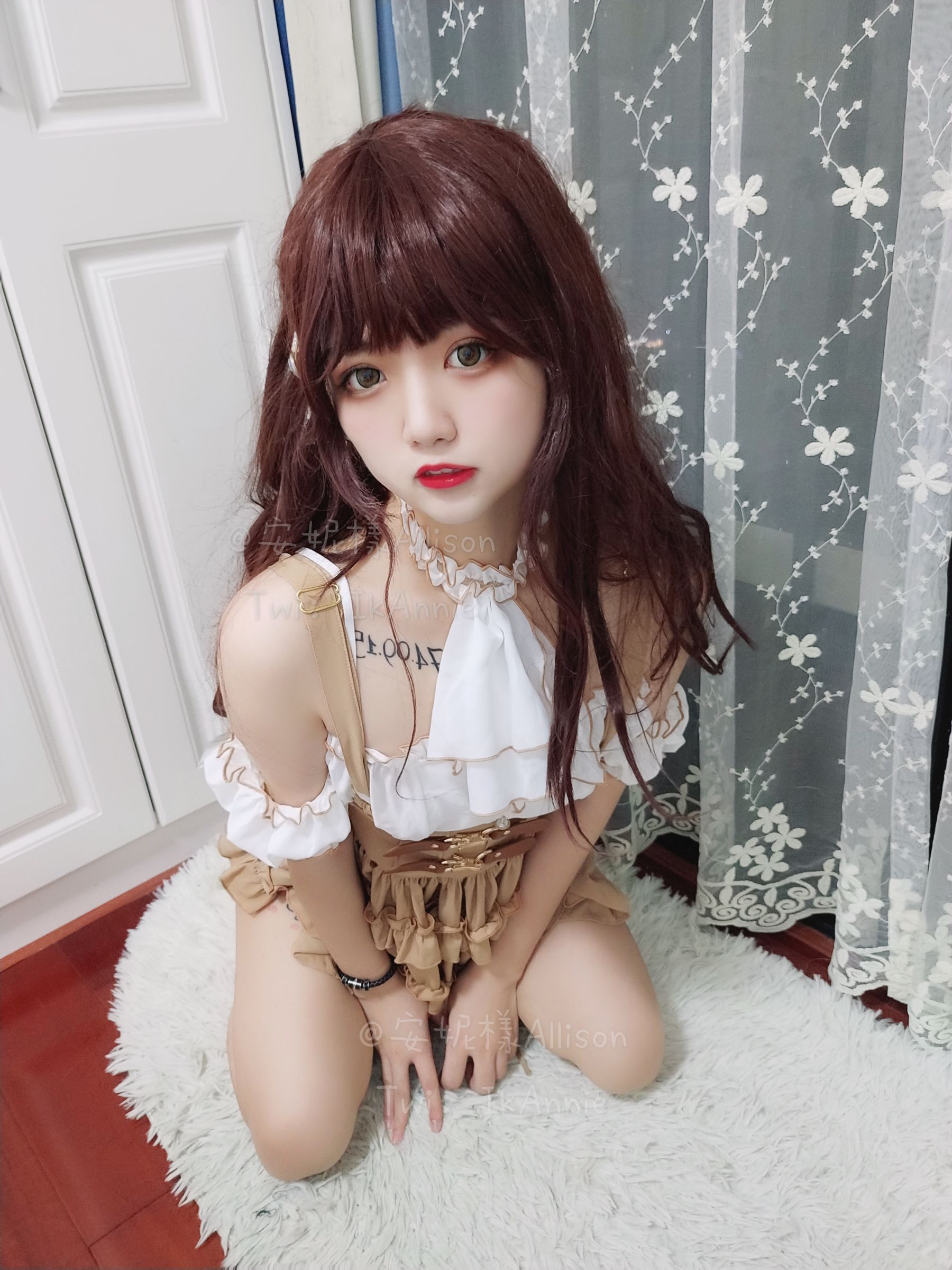 [福利COS] 安妮 - 吊带裙