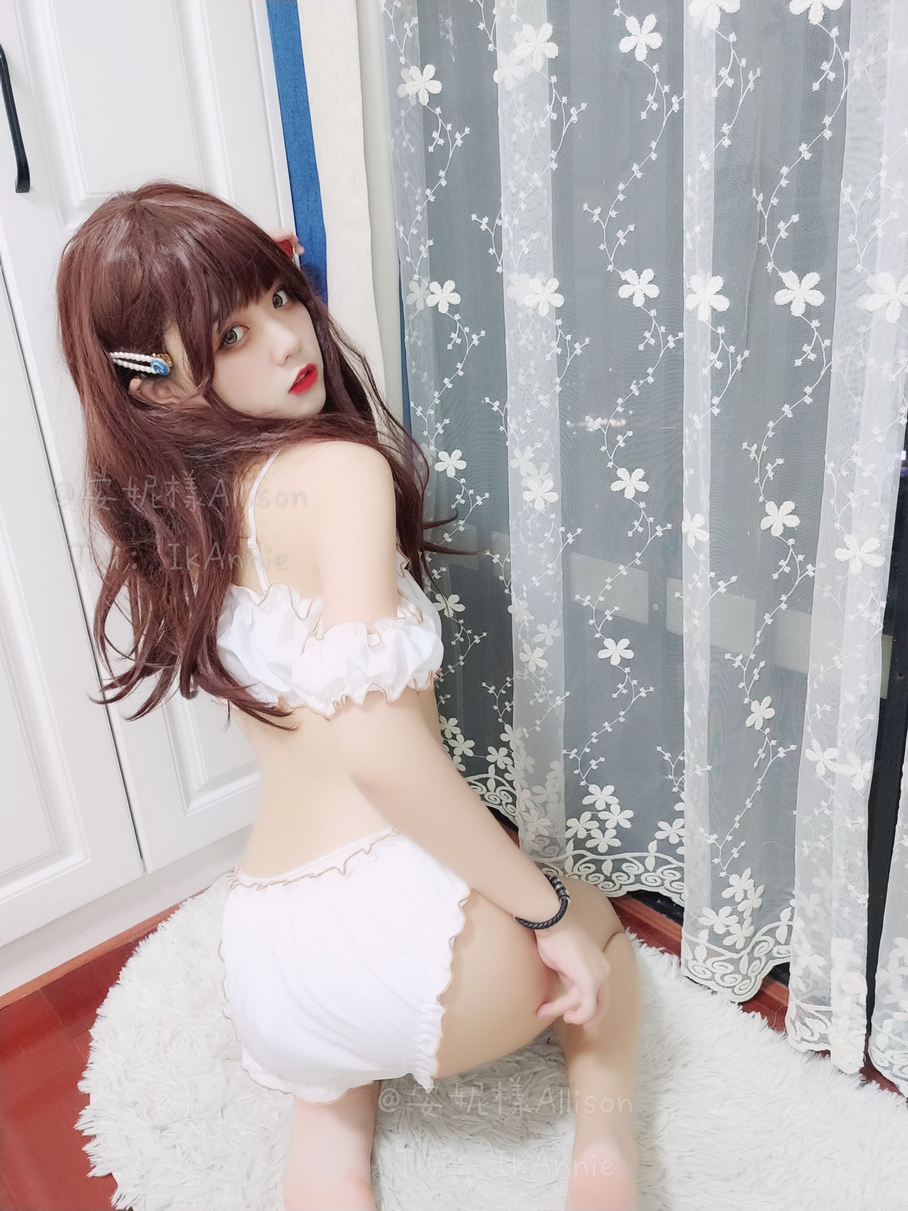 [福利COS] 安妮 - 吊带裙
