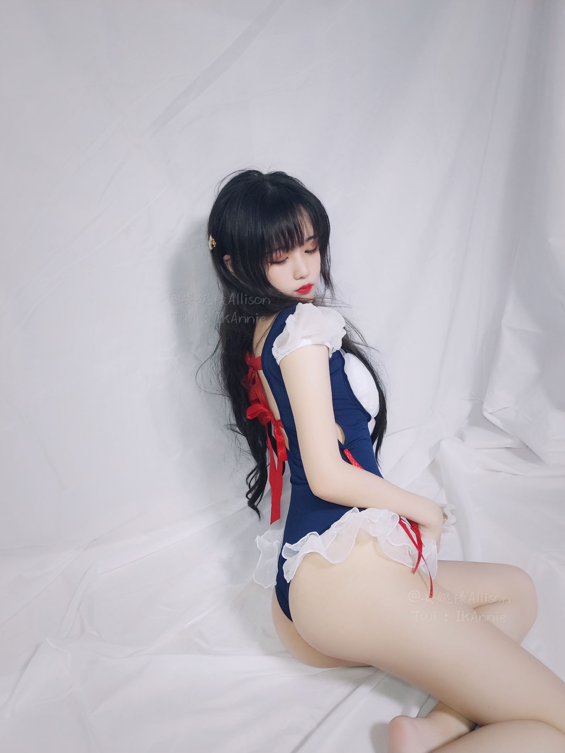 [福利COS] 安妮 - 白雪姬泳装